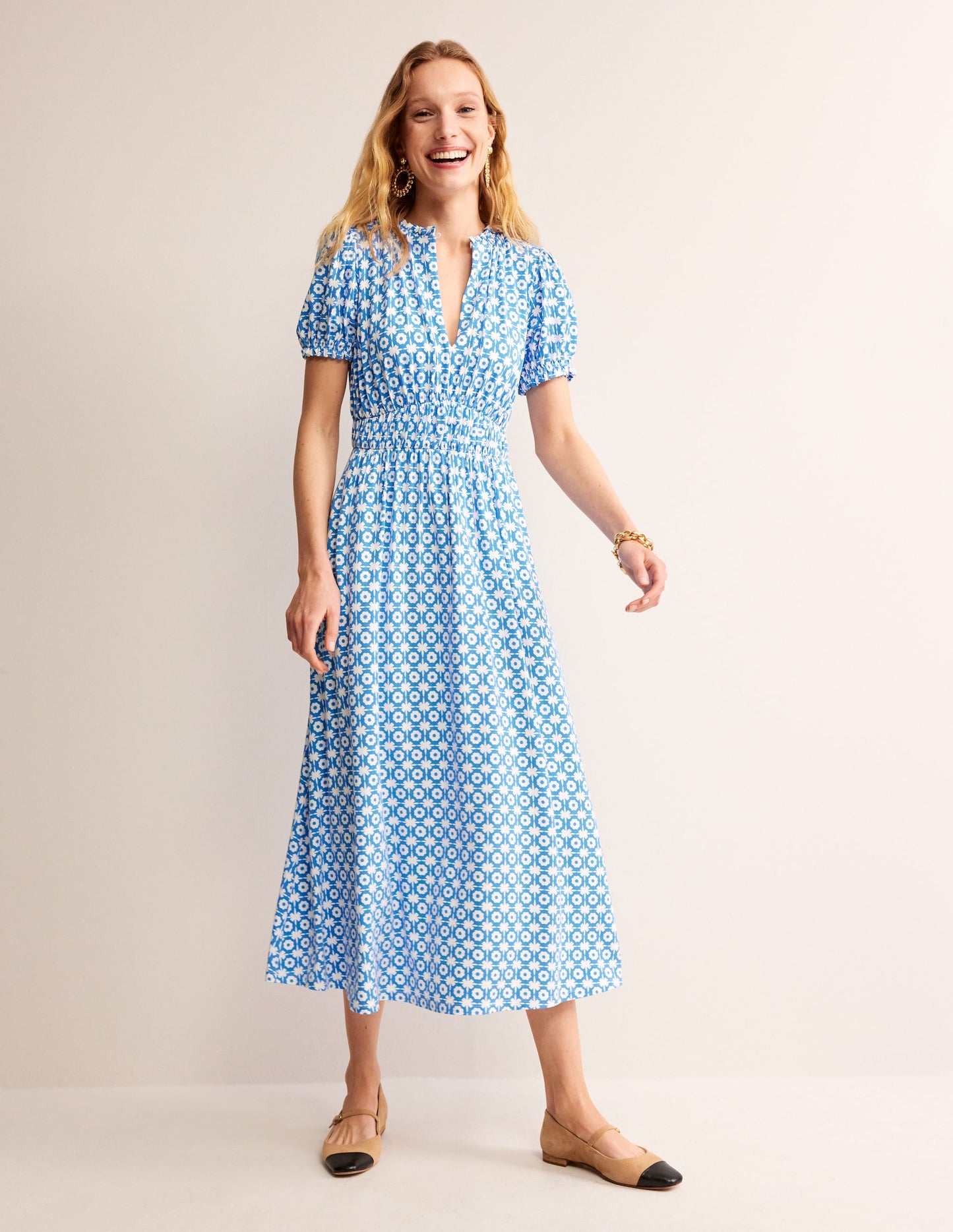 Robe midi style 40s Rosanna en jersey-Bleu brillant, motif Blossom Tile