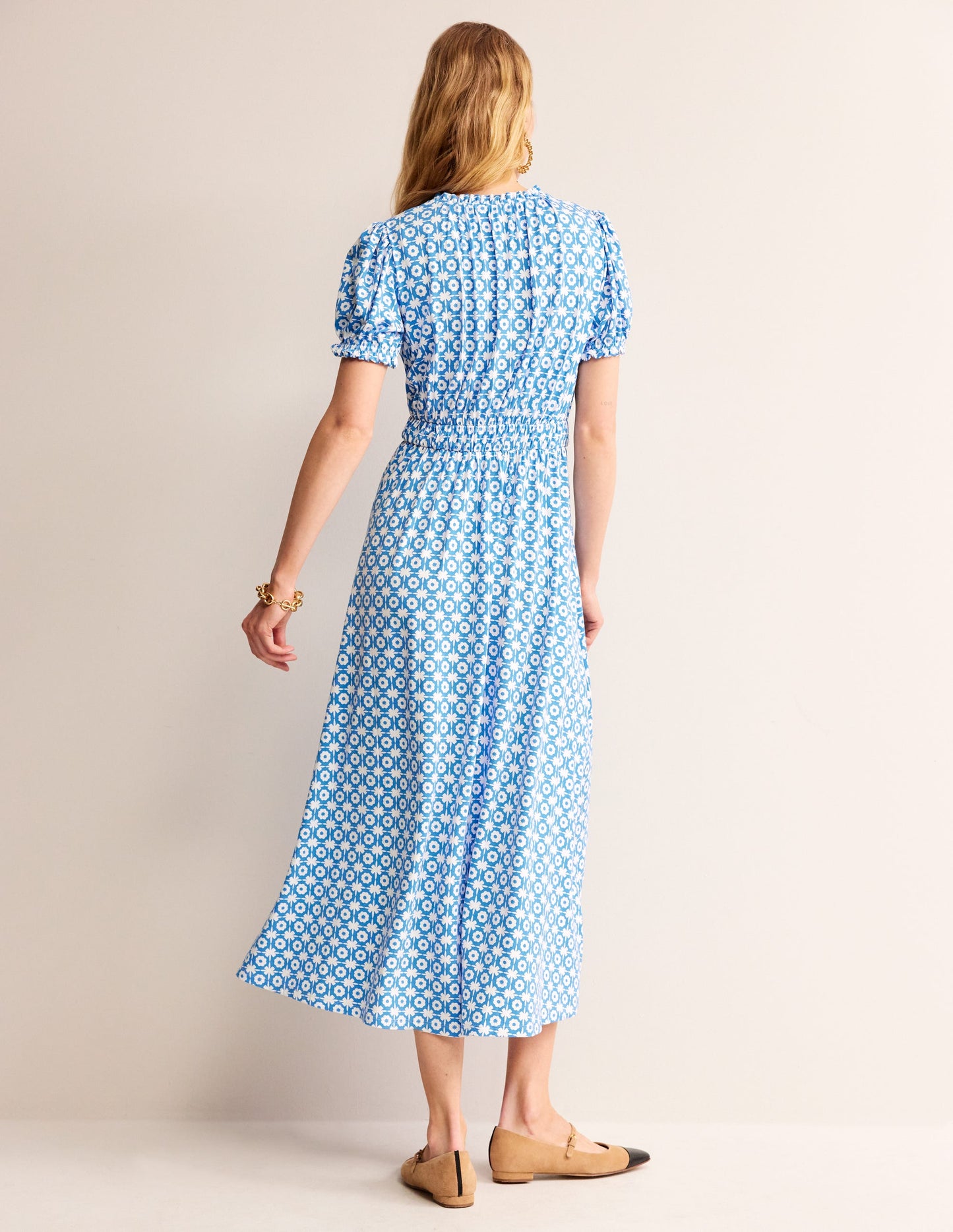 Robe midi style 40s Rosanna en jersey-Bleu brillant, motif Blossom Tile