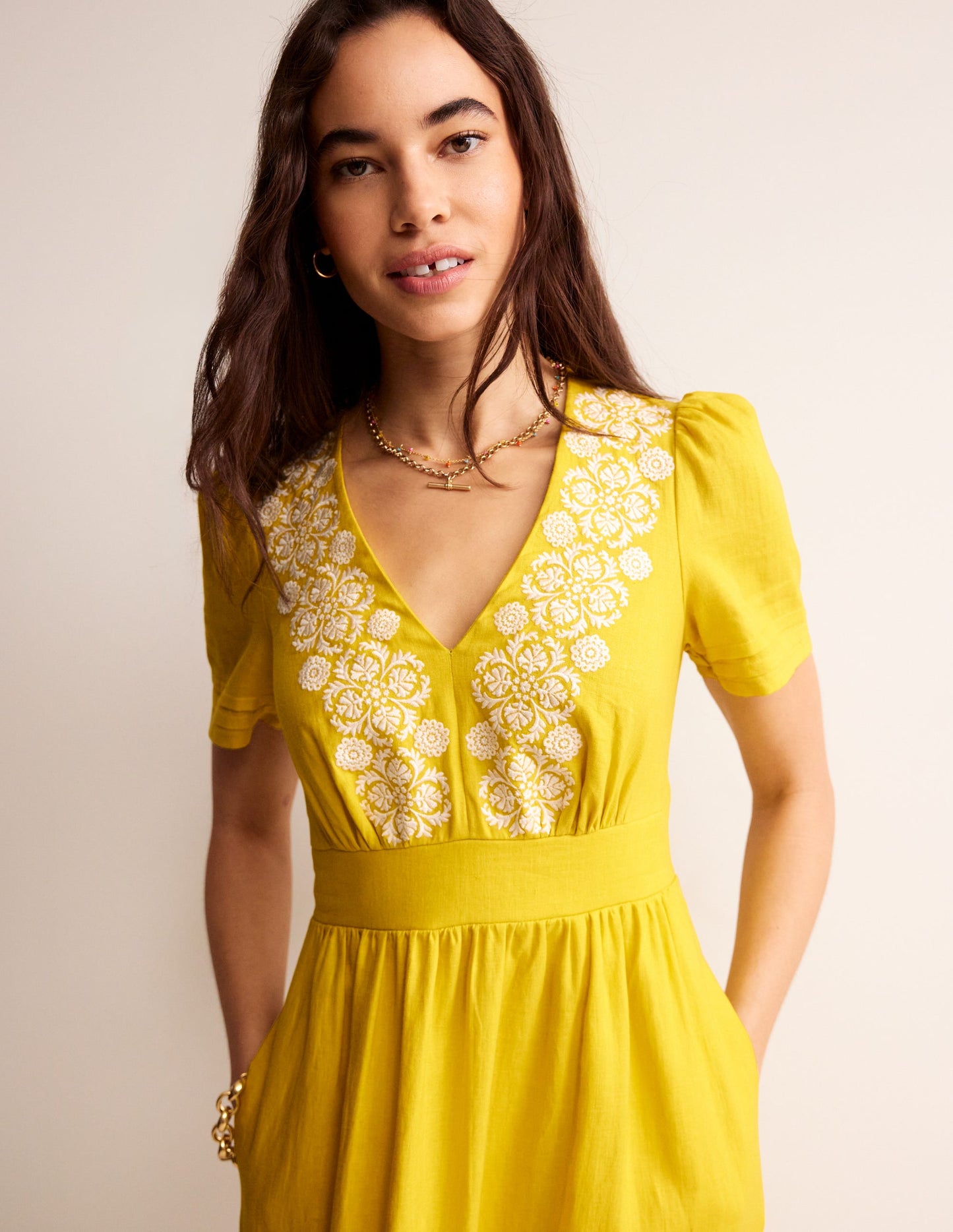 Eve Midikleid aus Leinen-Maracuja