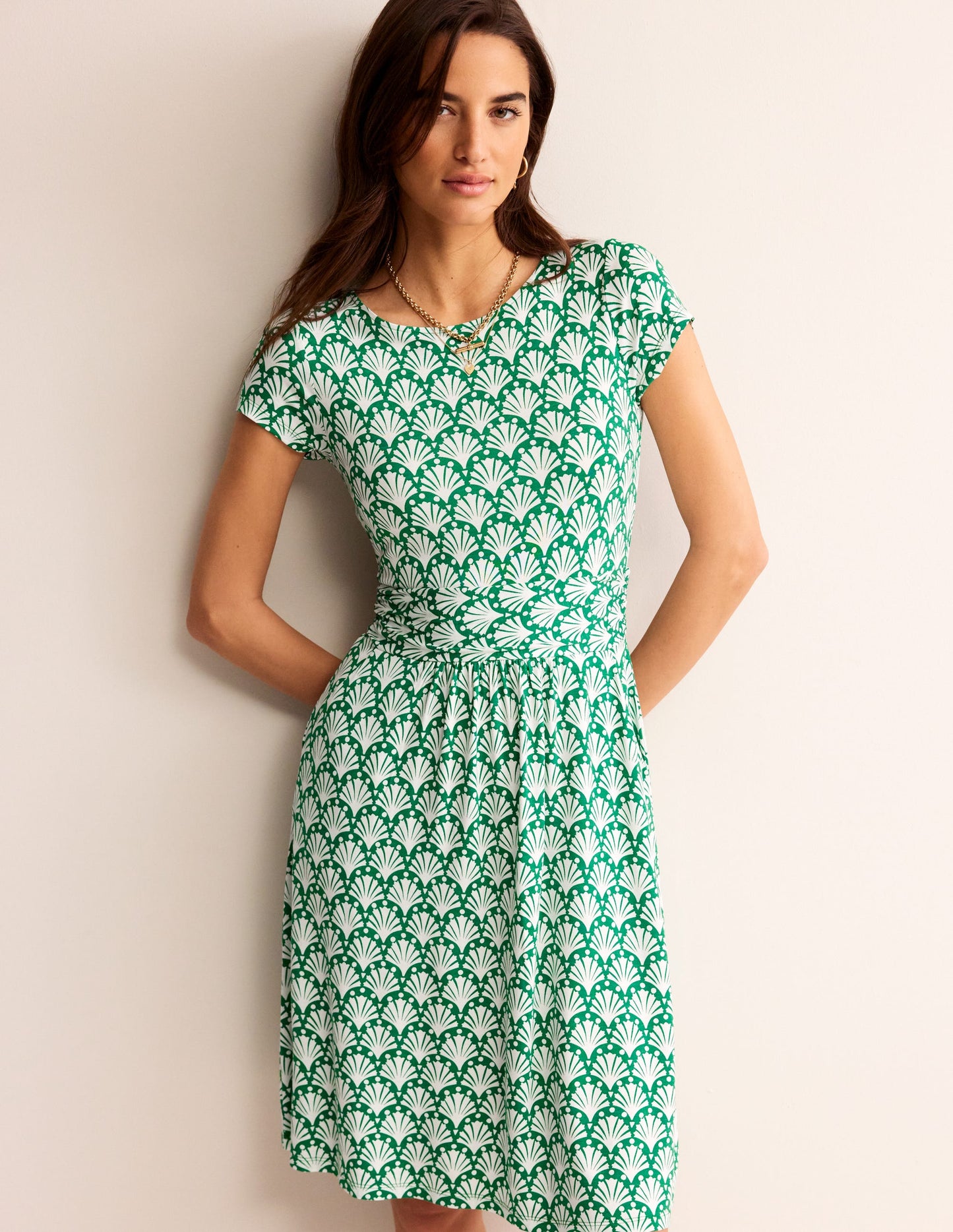 Amelie Jerseykleid-Grünes Tamburin, Muscheln
