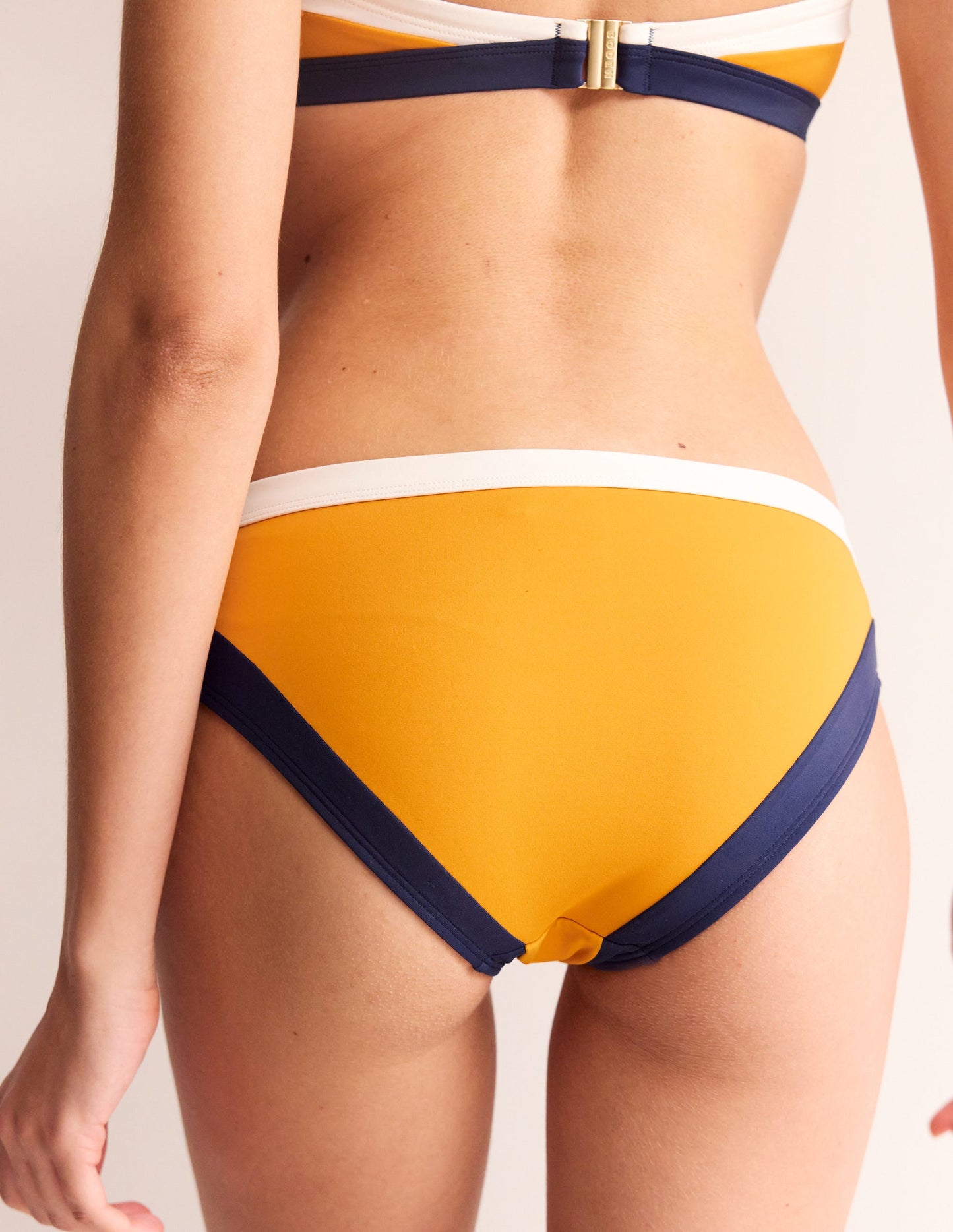 Santorini Bikinihose-Safrangelb Blockfarben