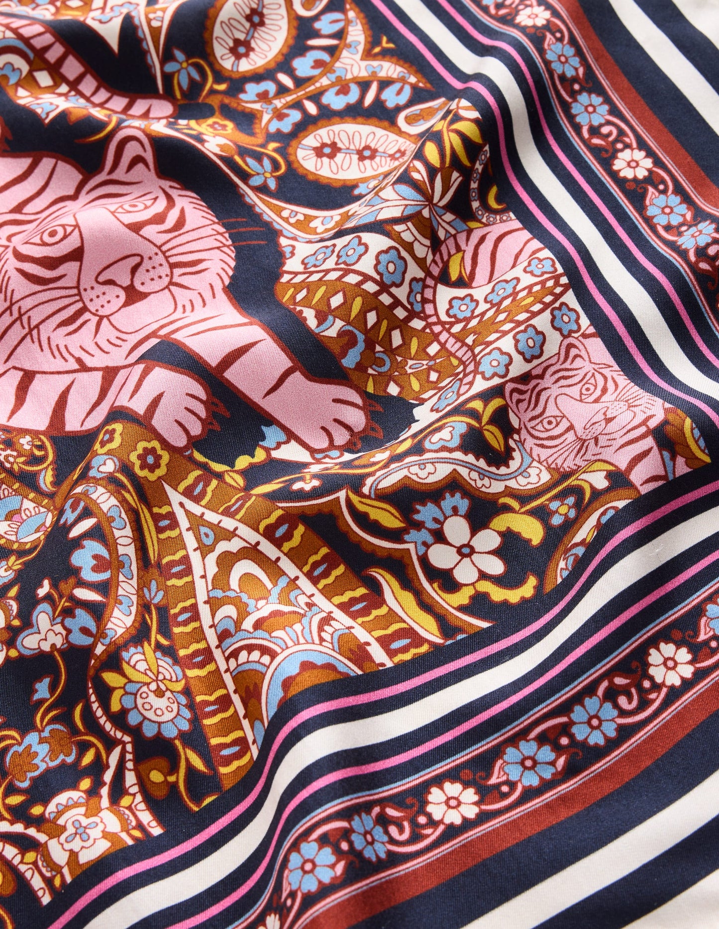 Foulard carré en soie-Multi, motif Botanical Paisley
