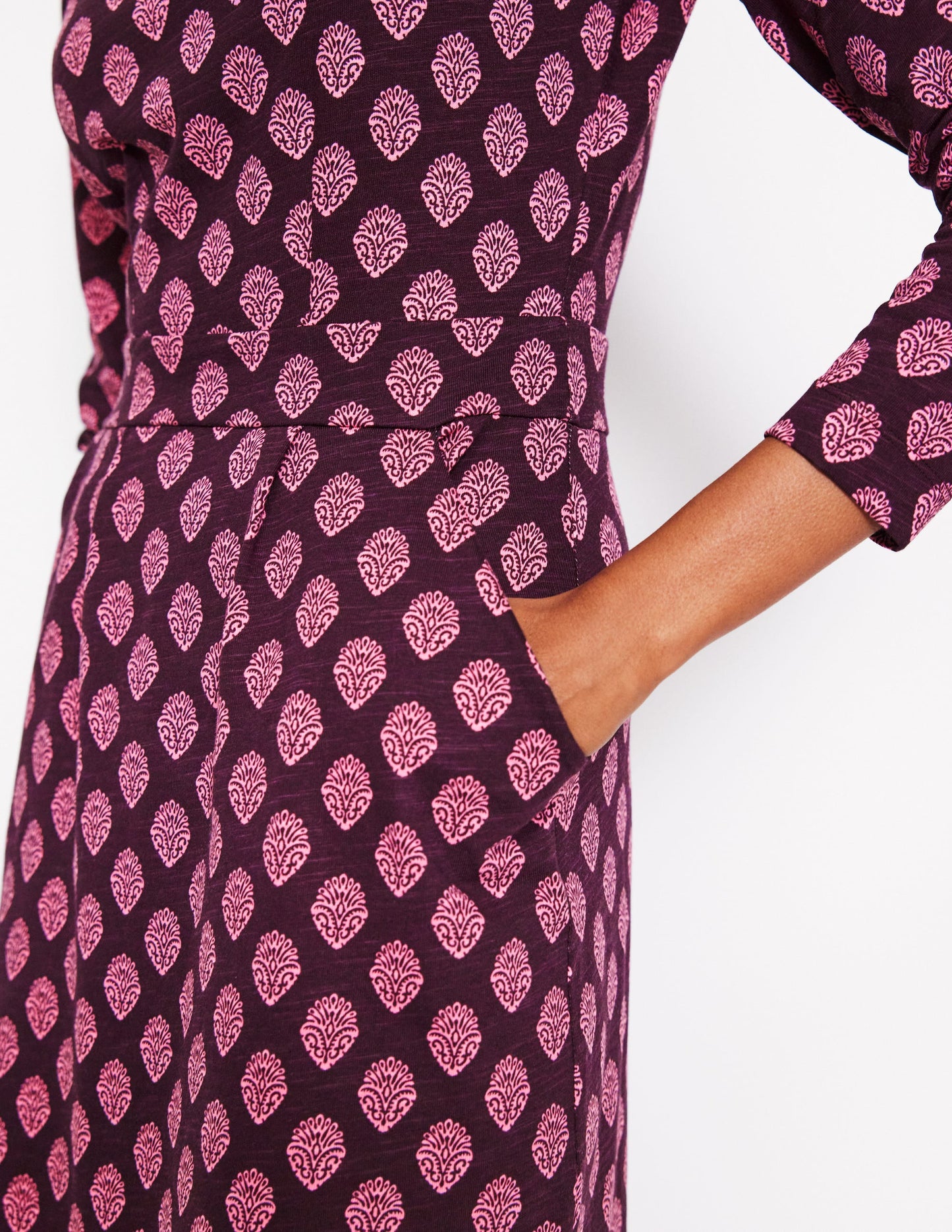 Robe Florrie à manches longues-Figue, motif Ornate Stamp