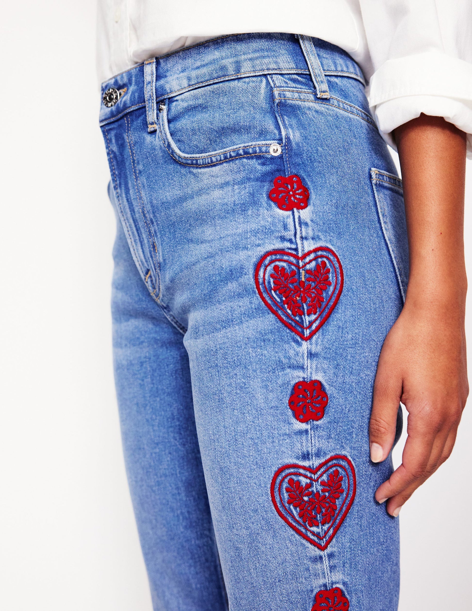 Jean girlfriend-Broderie cœur-3
