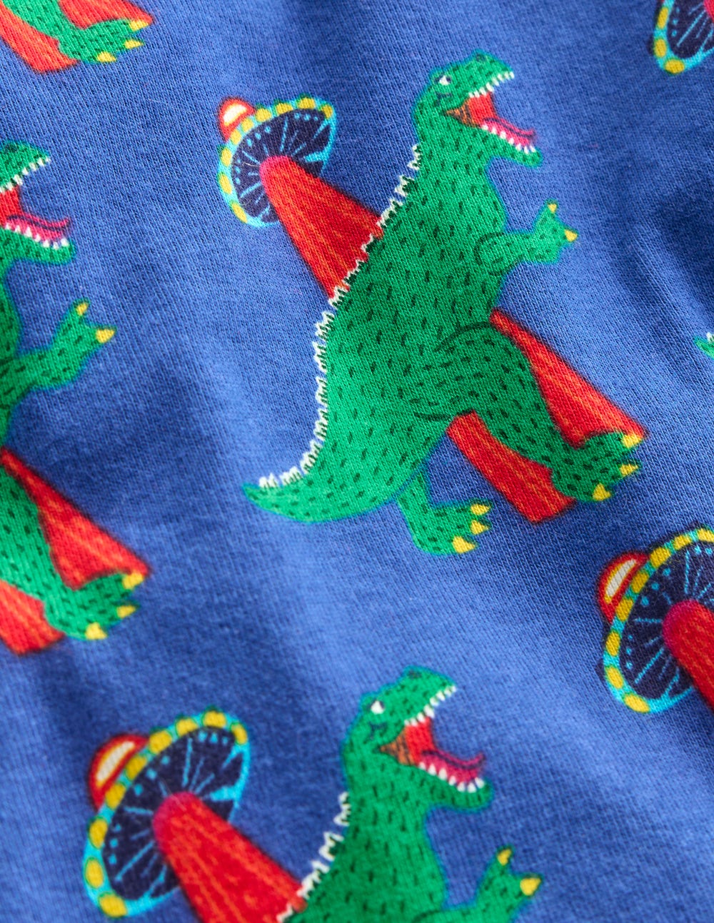 Eng anliegender, im Dunkeln leuchtender Schlafanzug-Dino Weltall