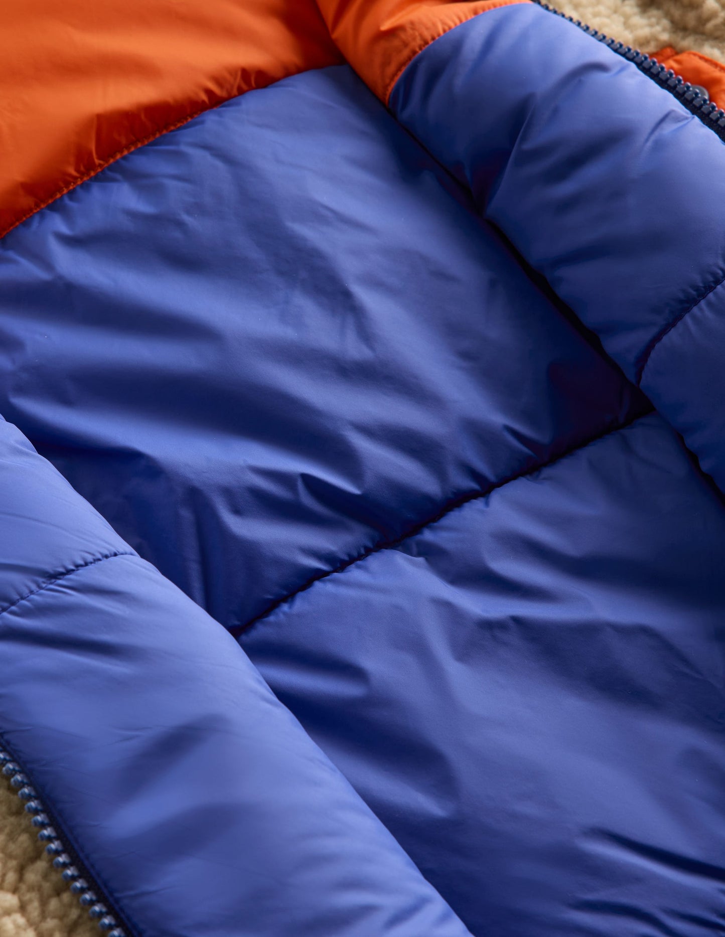 Kuschelige Teddyfelljacke zum Wenden-Mazarinblau