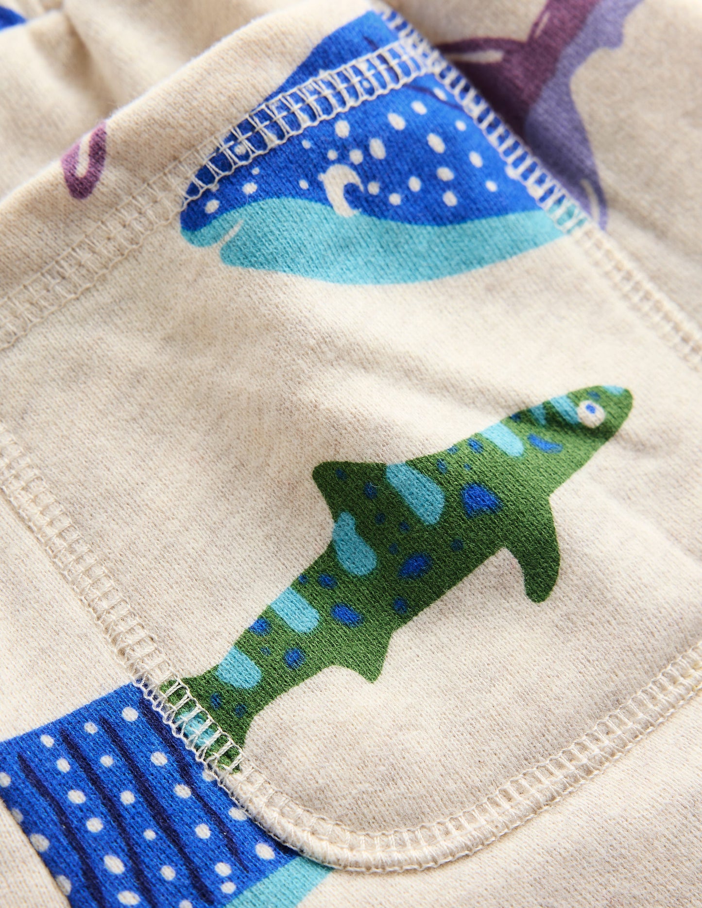 Bedruckte Shorts-Haferbeige Meliert Risodruck Hai