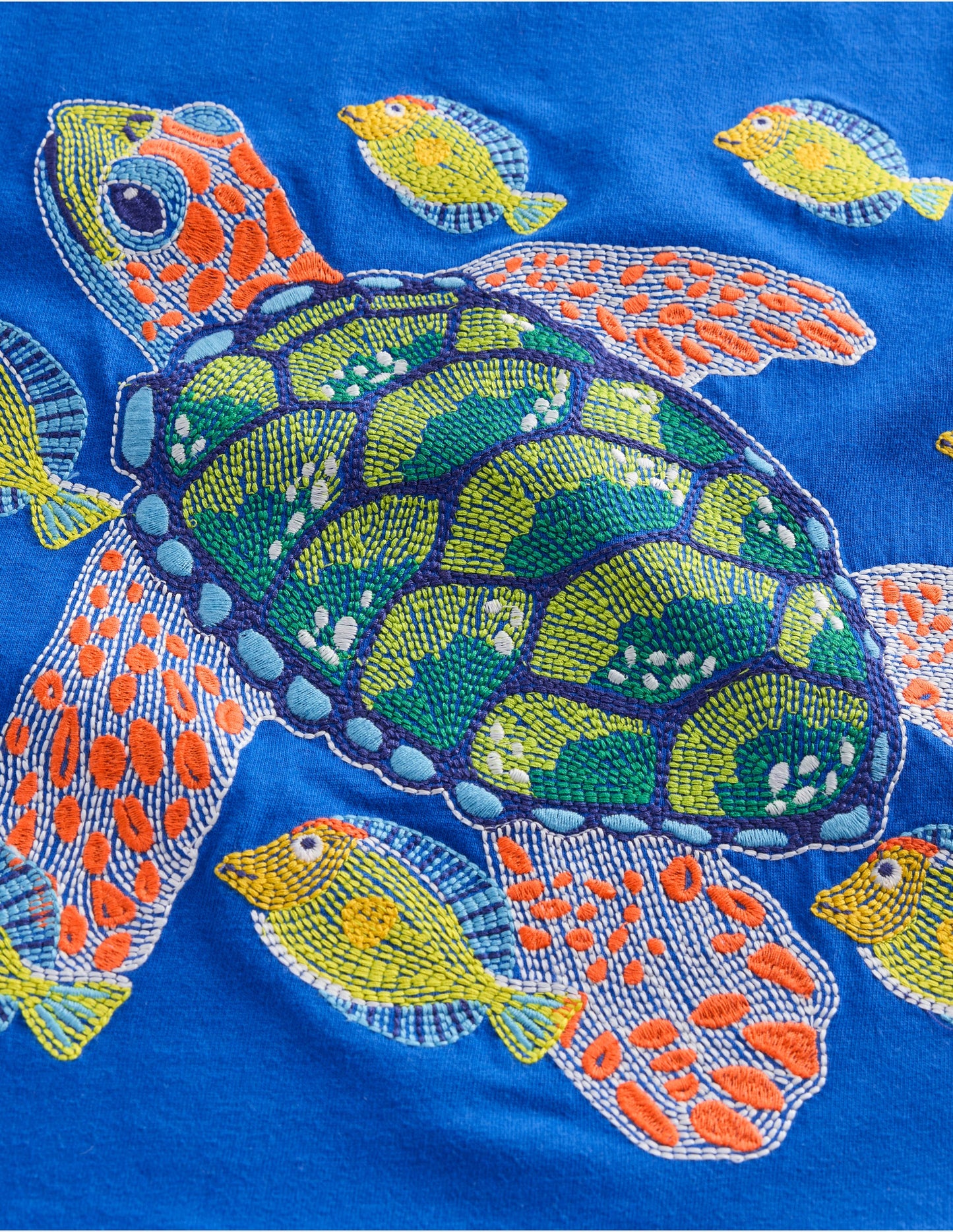 Im Dunkeln leuchtendes T-Shirt mit Superstitch-Galerieblau Schildkröte