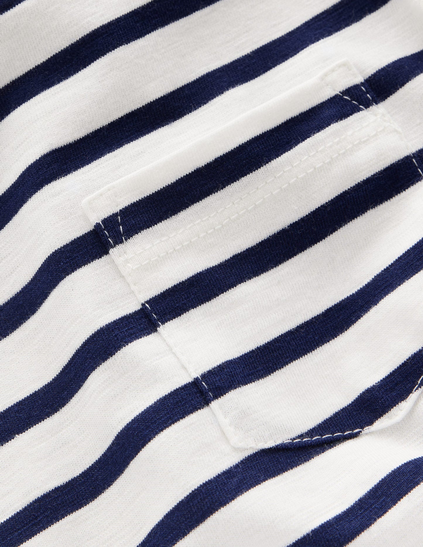 Langärmliges T-Shirt für den Alltag-Zartes Naturweiß/Schuluniform-Marineblau