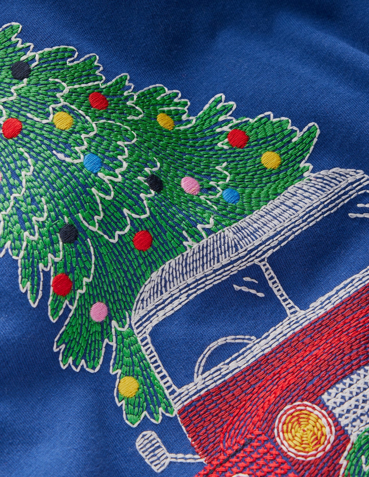 Im Dunkeln leuchtendes T-Shirt mit Superstitch-Dämmerungsblau Weihnachtsauto