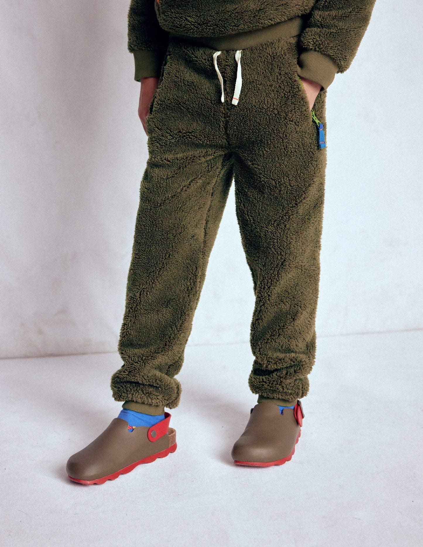 Jogginghose aus Fleece-Blasses Khaki