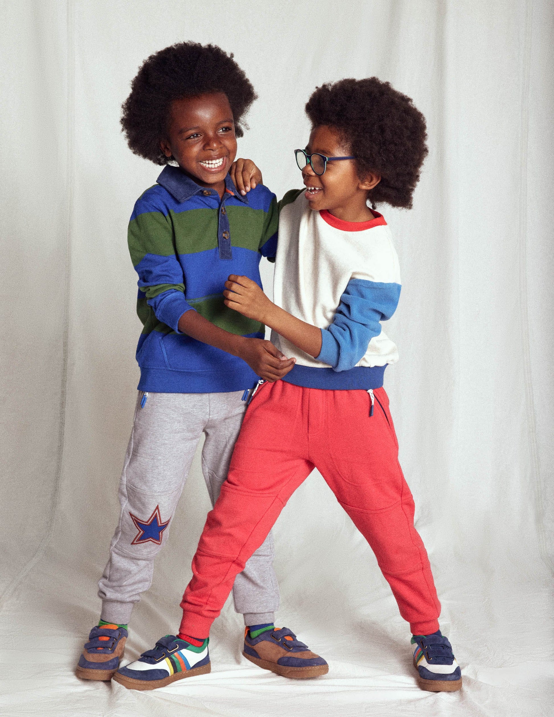 Jogginghose mit verstärktem Knie-Grau Sterne am Knie-7