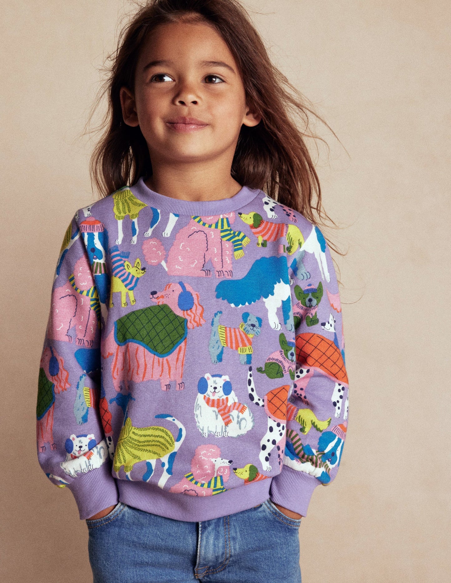 Bedrucktes Sweatshirt-Hunde im Kuscheloutfit