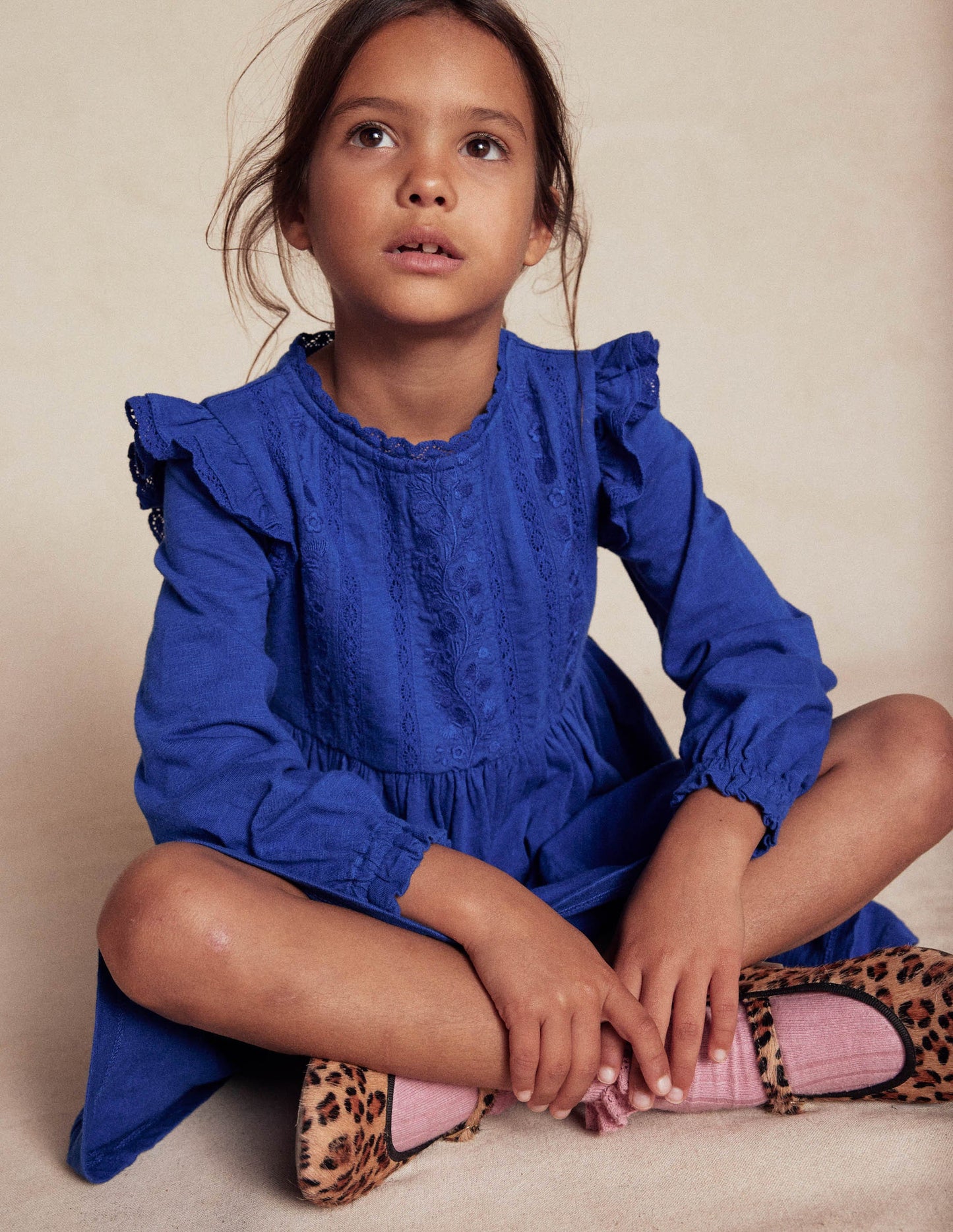 Jerseykleid mit Spitzenbesatz-Blauhäher