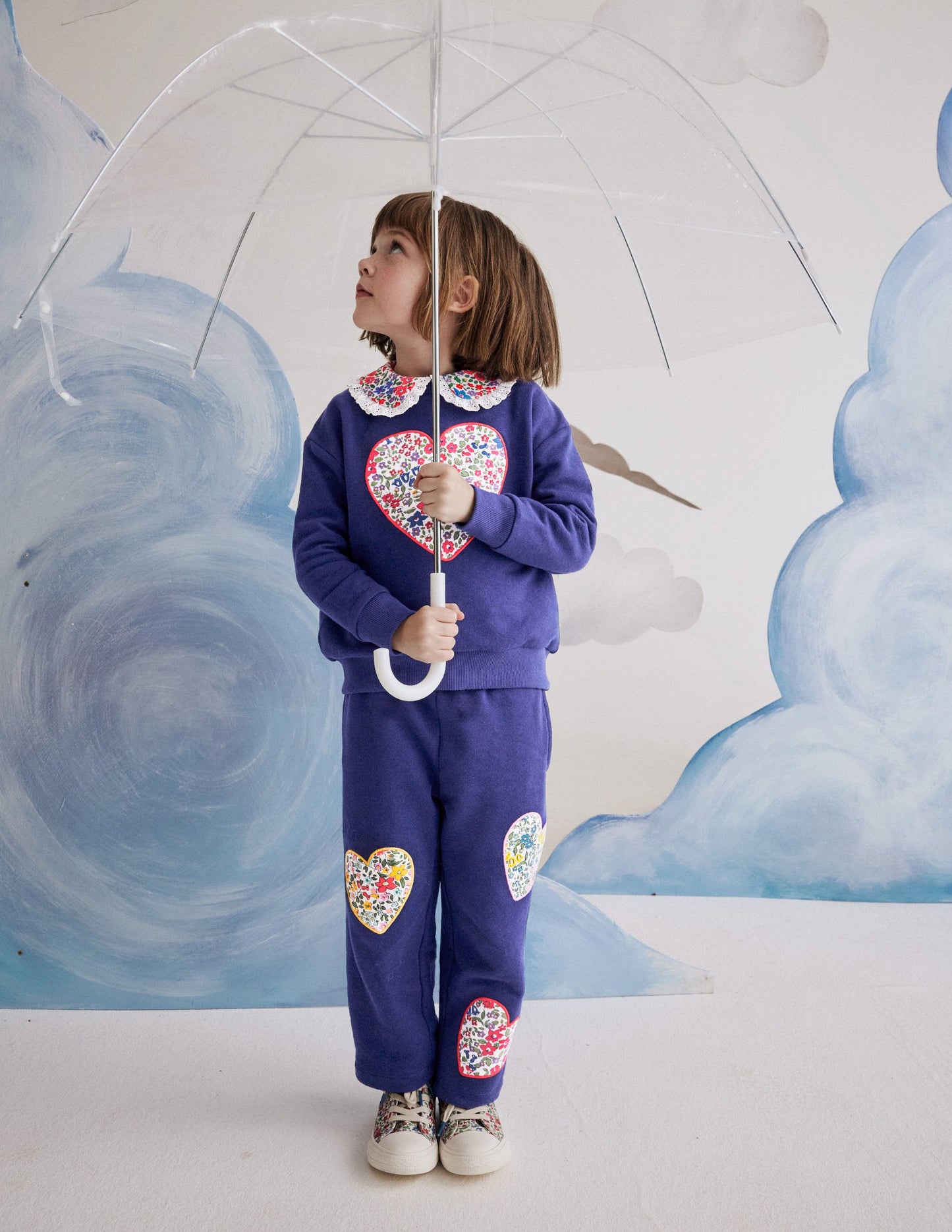 Bobbie Jogginghose mit Applikationen-Steuerbordblau Herzen