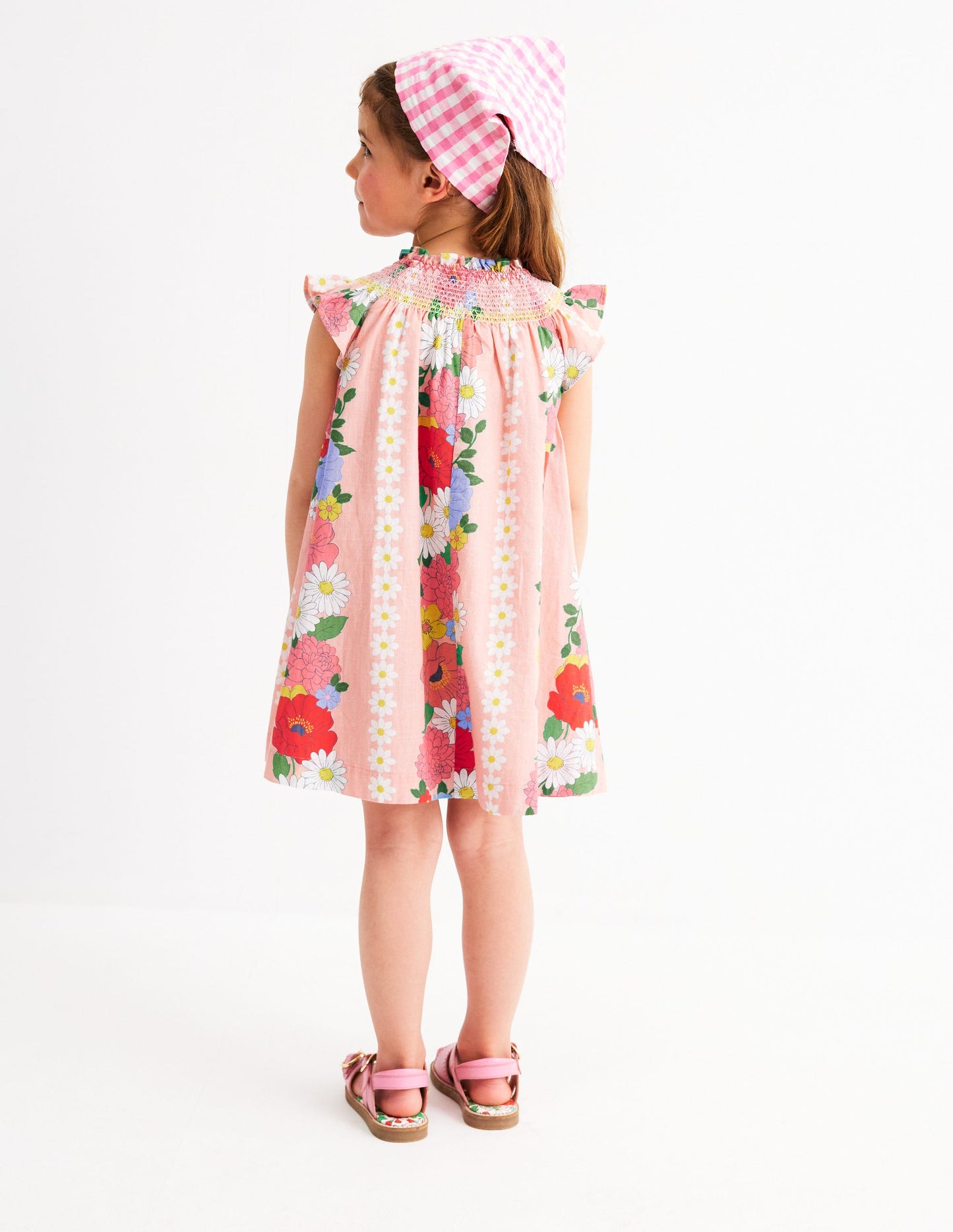 Freizeitkleid mit Smokdetail-Kreiderosa Blume