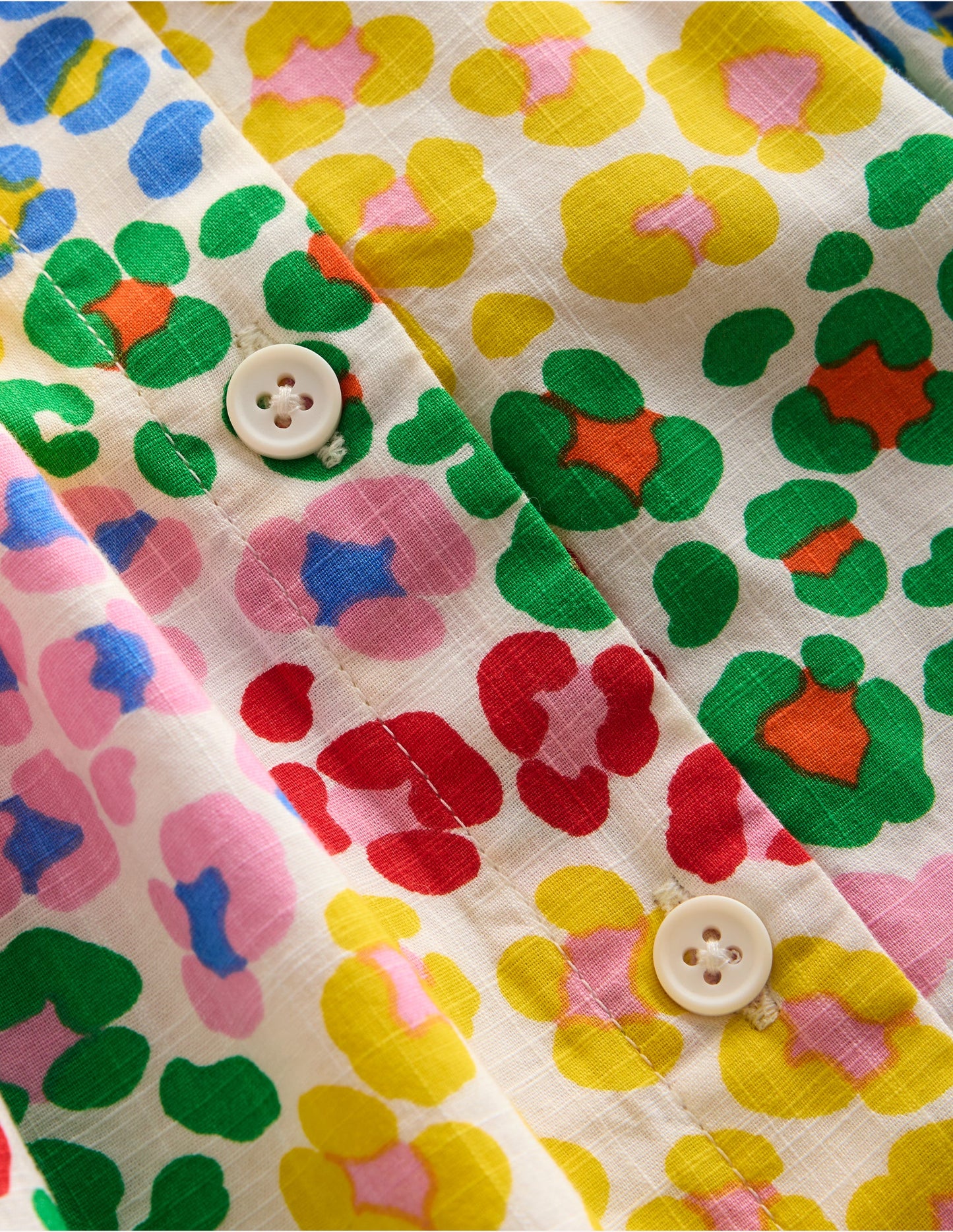 Remy Kleid mit durchgehender Knopfleiste-Bunt, Regenbogenfarbenes Leopardenmuster
