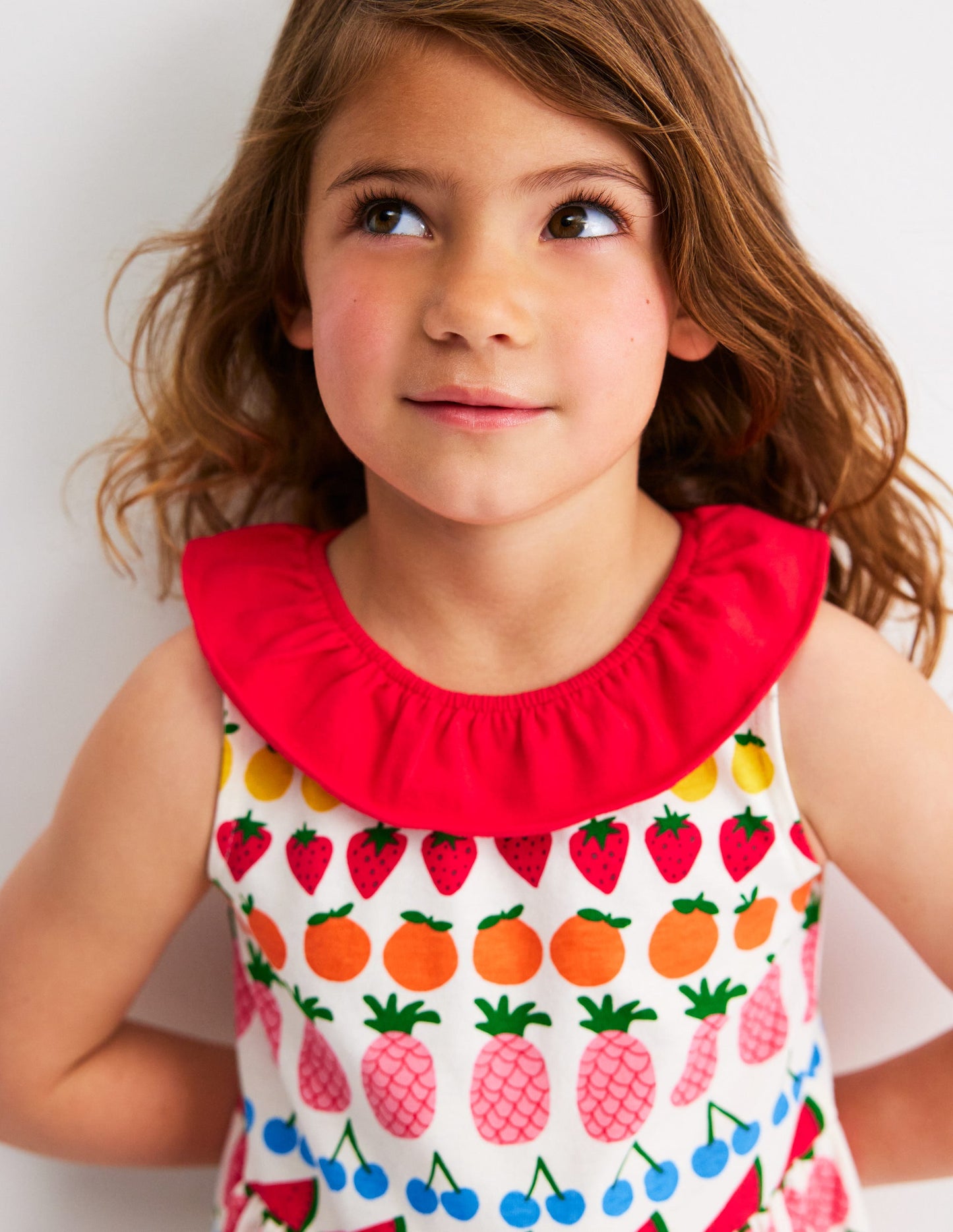 Jerseykleid mit gerüschtem Ausschnitt-Naturweiß Frucht Streifen