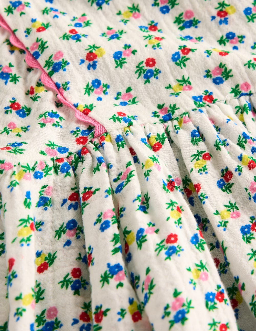 Doppeltuch-Kleid mit Puffärmeln-Naturweiß Kleines Blumenmuster