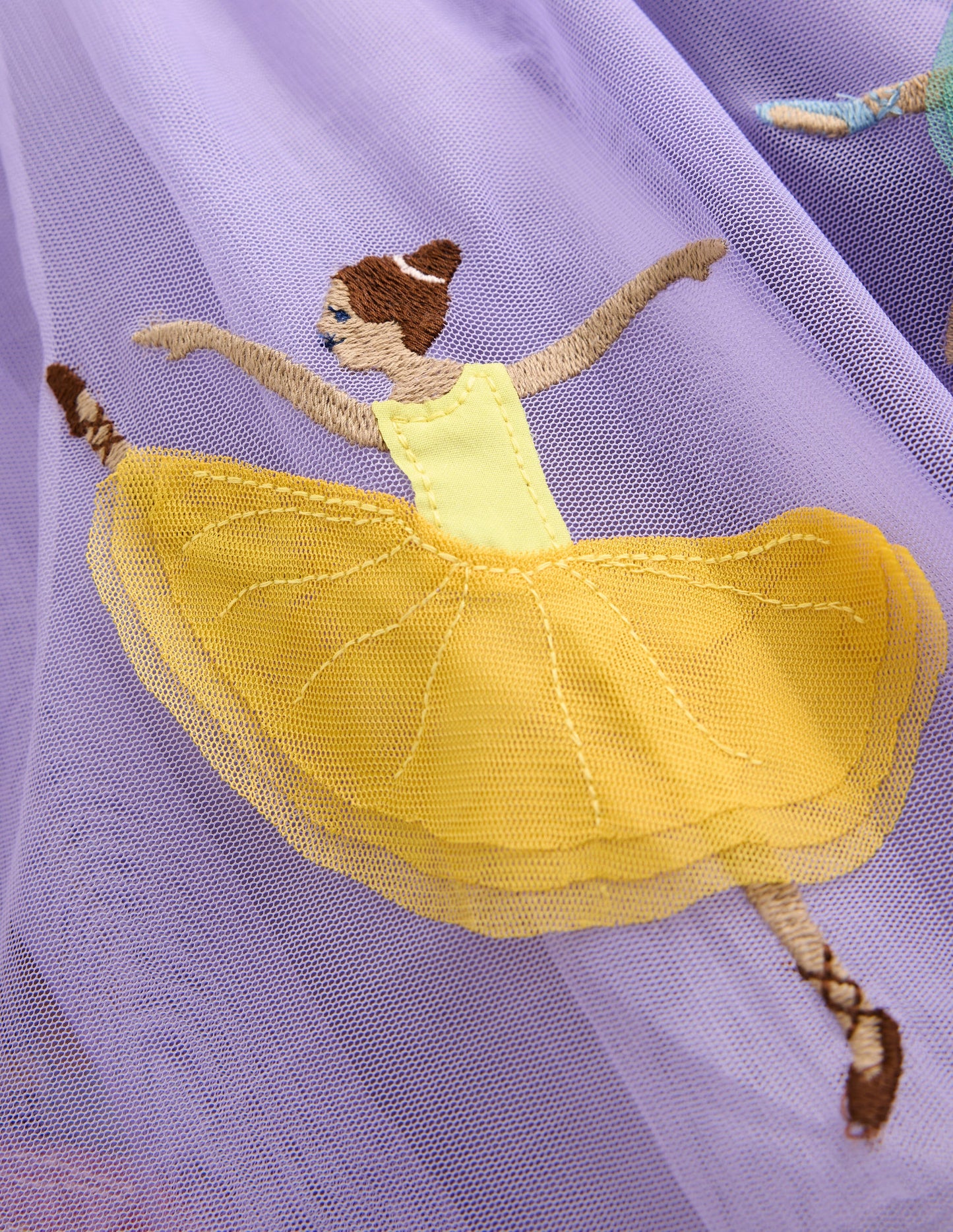 Ami Tüllkleid mit Applikationen-Lavendeldunst Ballerinas