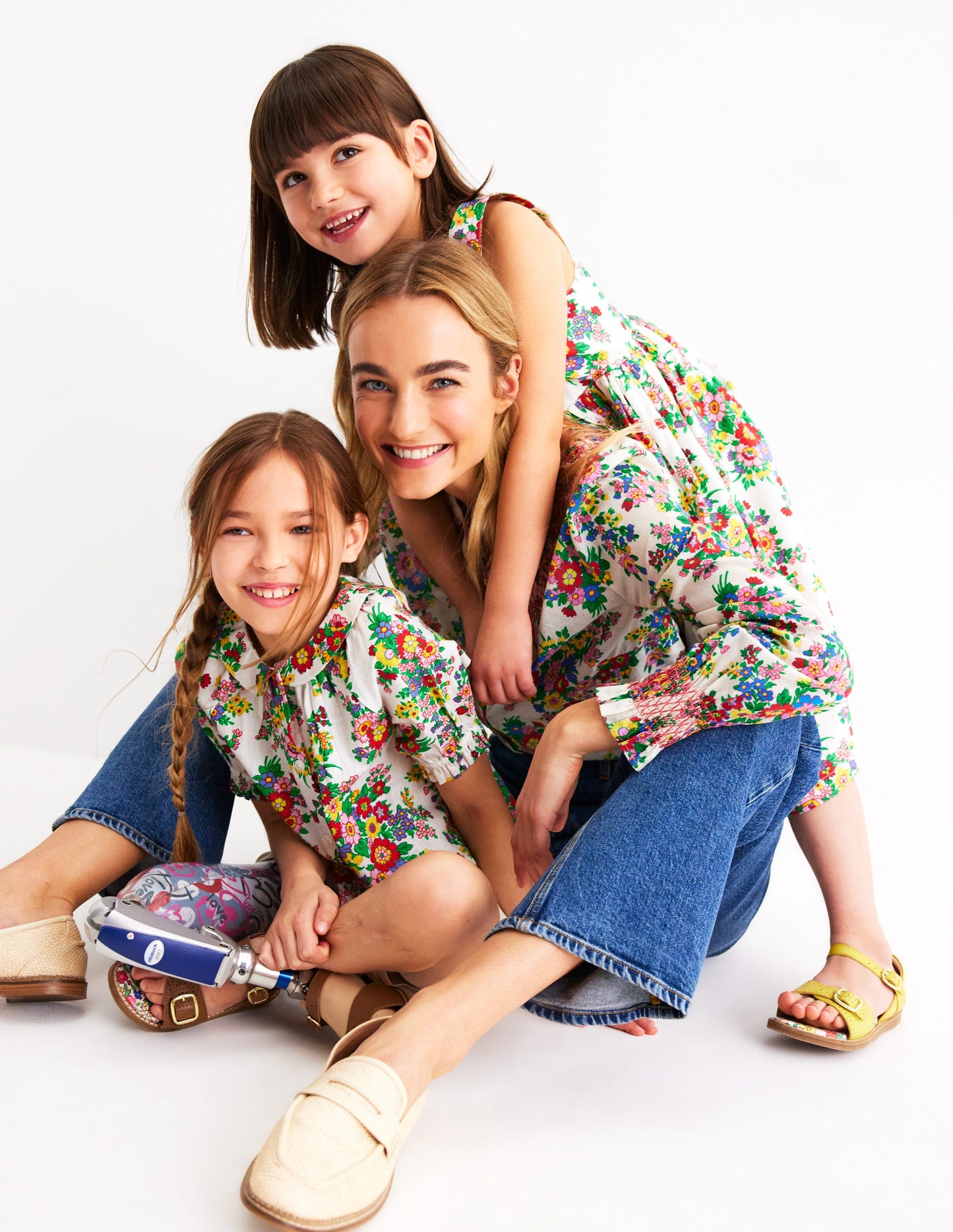 Gewebtes Oberteil mit Kragen-Bunt Blumenstrauß