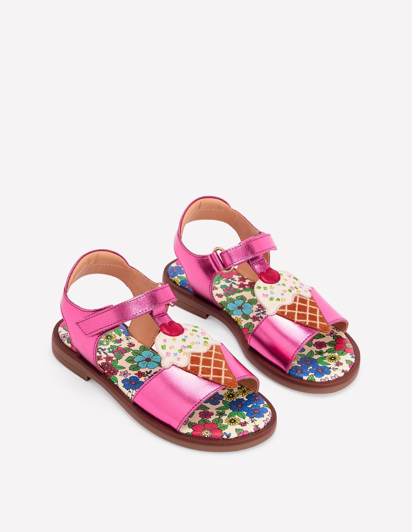 Lustige Ledersandalen-Eiscreme
