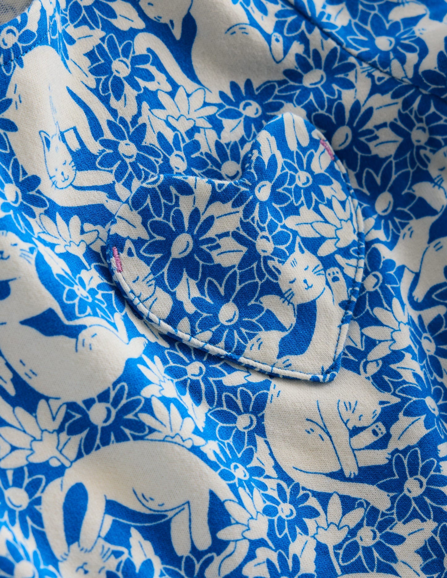 Robe en jersey fun avec poche en cœur-Motif Kitten Meadow bleu martin-pêcheur