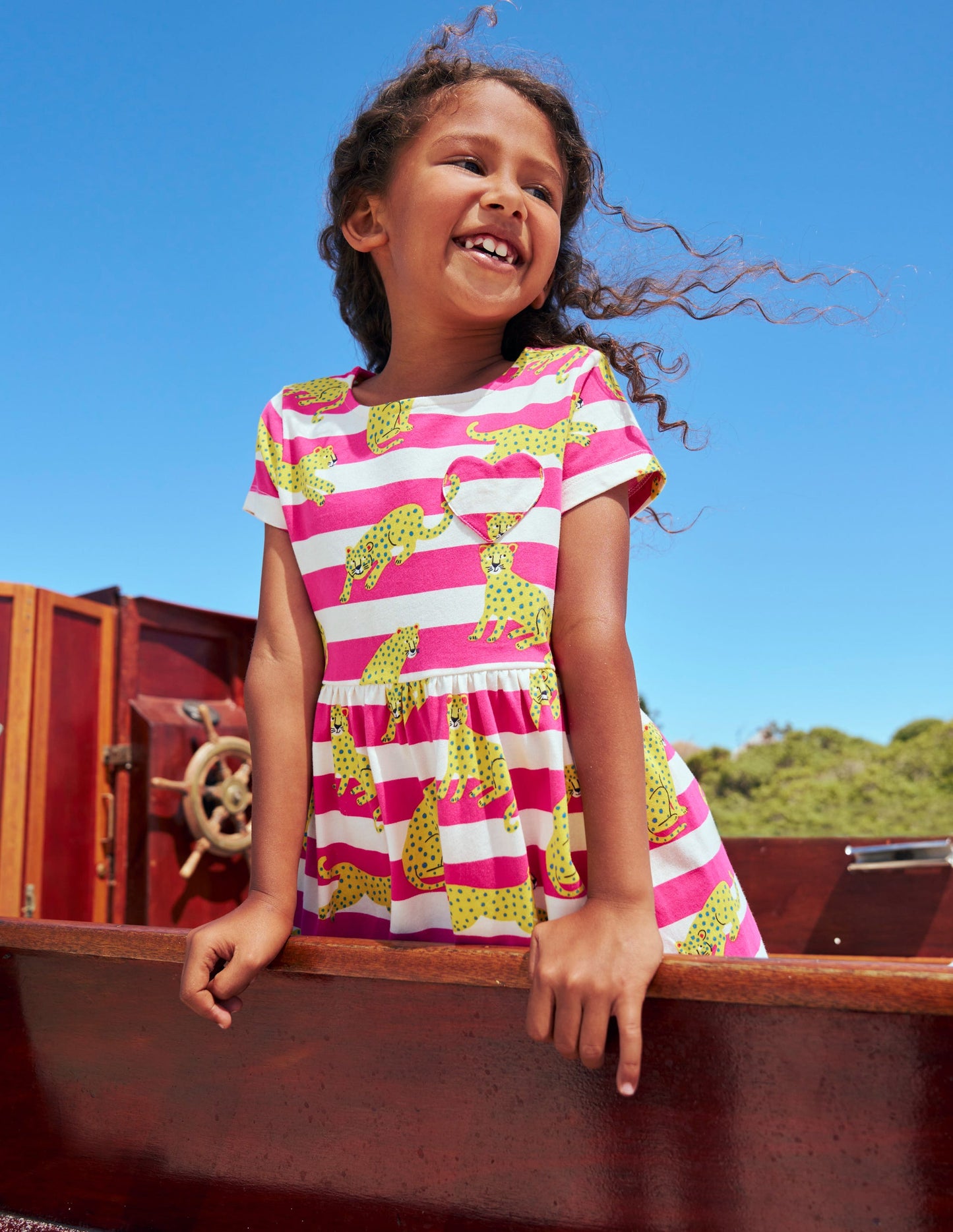 Lustiges Jerseykleid mit Herztasche-Himbeerrosa Leopard Streifen