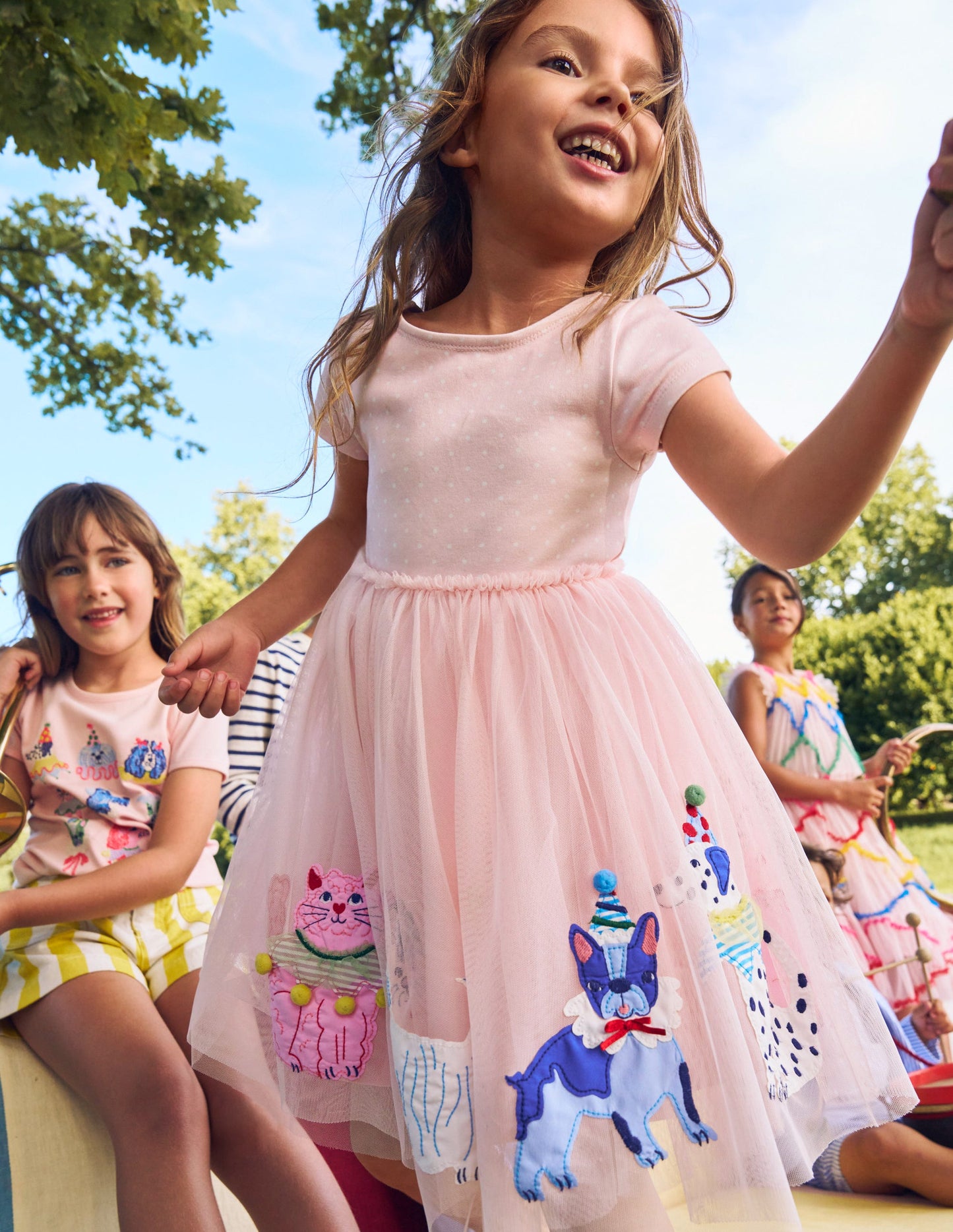 Ami Tüllkleid mit Applikationen-Kreiderosa Zirkustiere