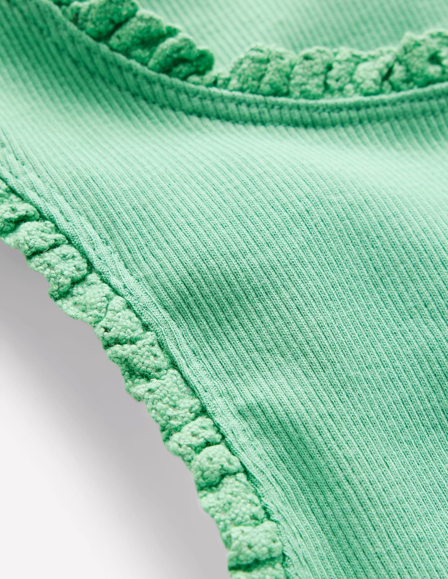 Débardeur côtelé à bordure en dentelle-Aloe Grün