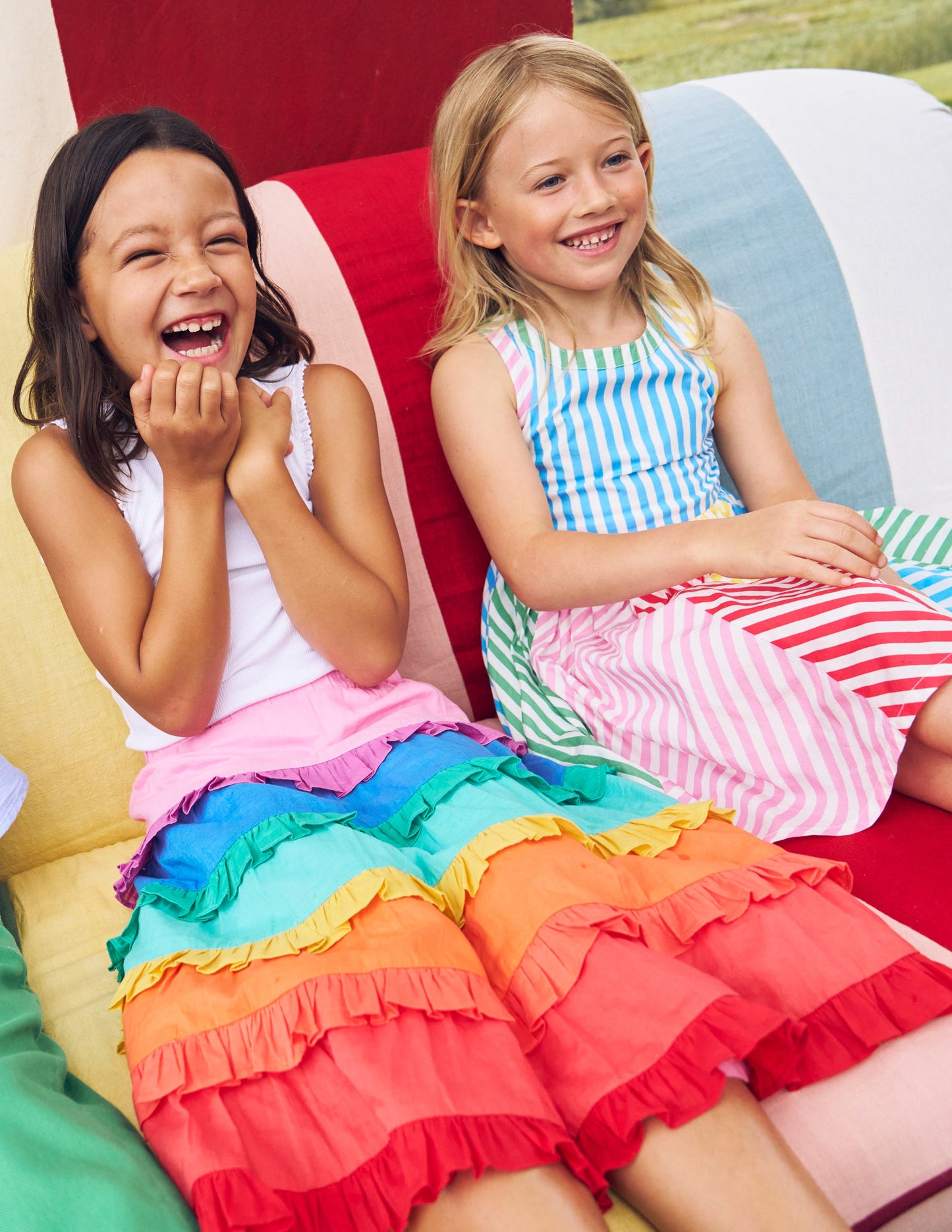 Midirock mit Rüschen-Regenbogenstufen