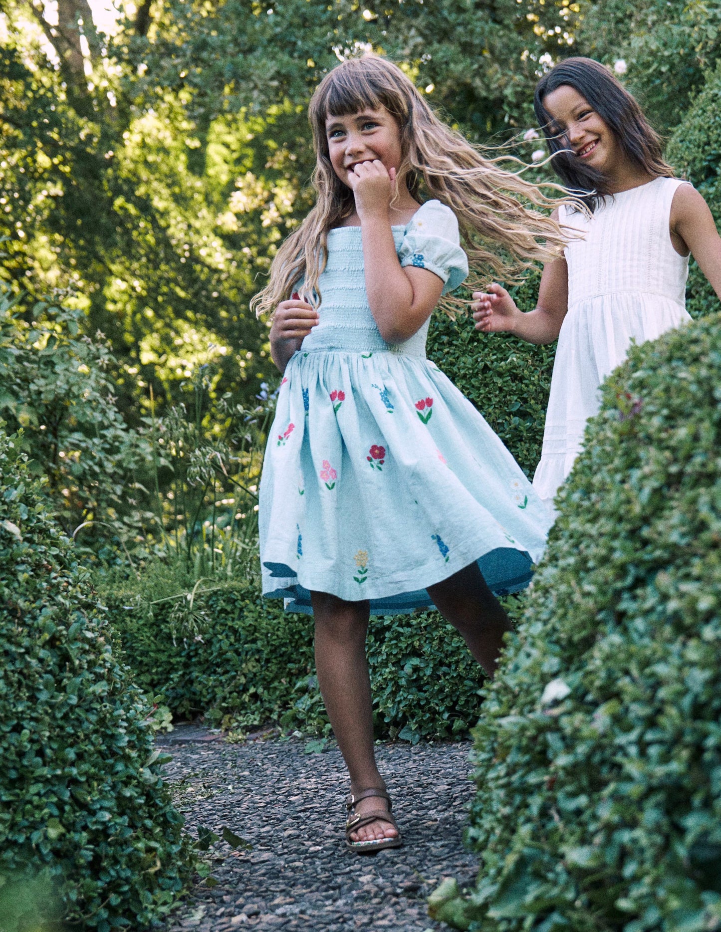 Gwendolyn Kleid aus Baumwoll-Leinen-Bunt Kreuzstich Blume