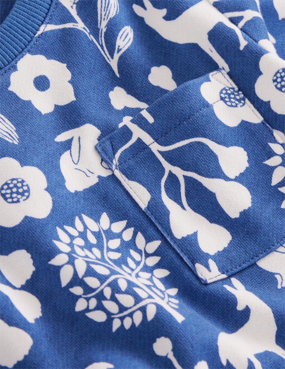 Loopback-Sweatkleid-Wald Blumenmuster