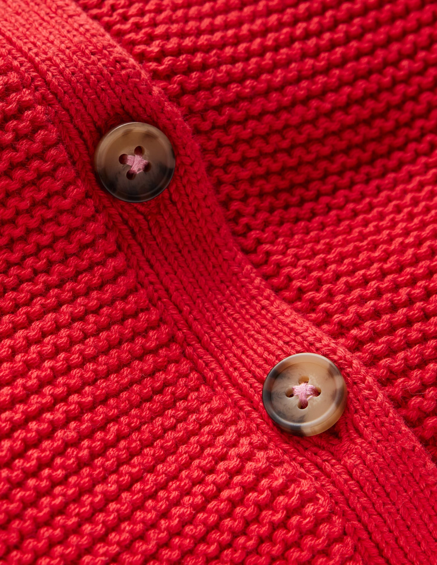 Strickjacke mit Kragen und Motiv-Lackrot