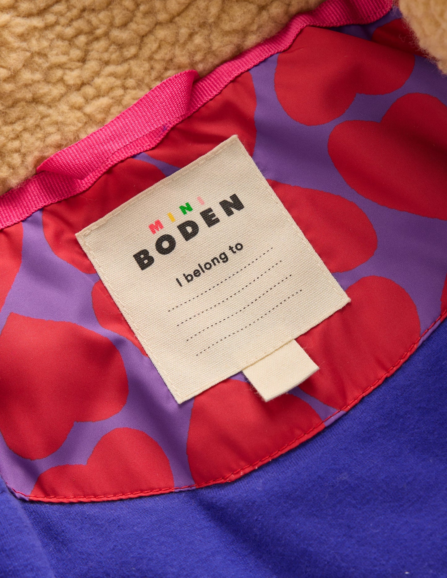 Kuscheliger, langer Mantel-Violett Herzdruck