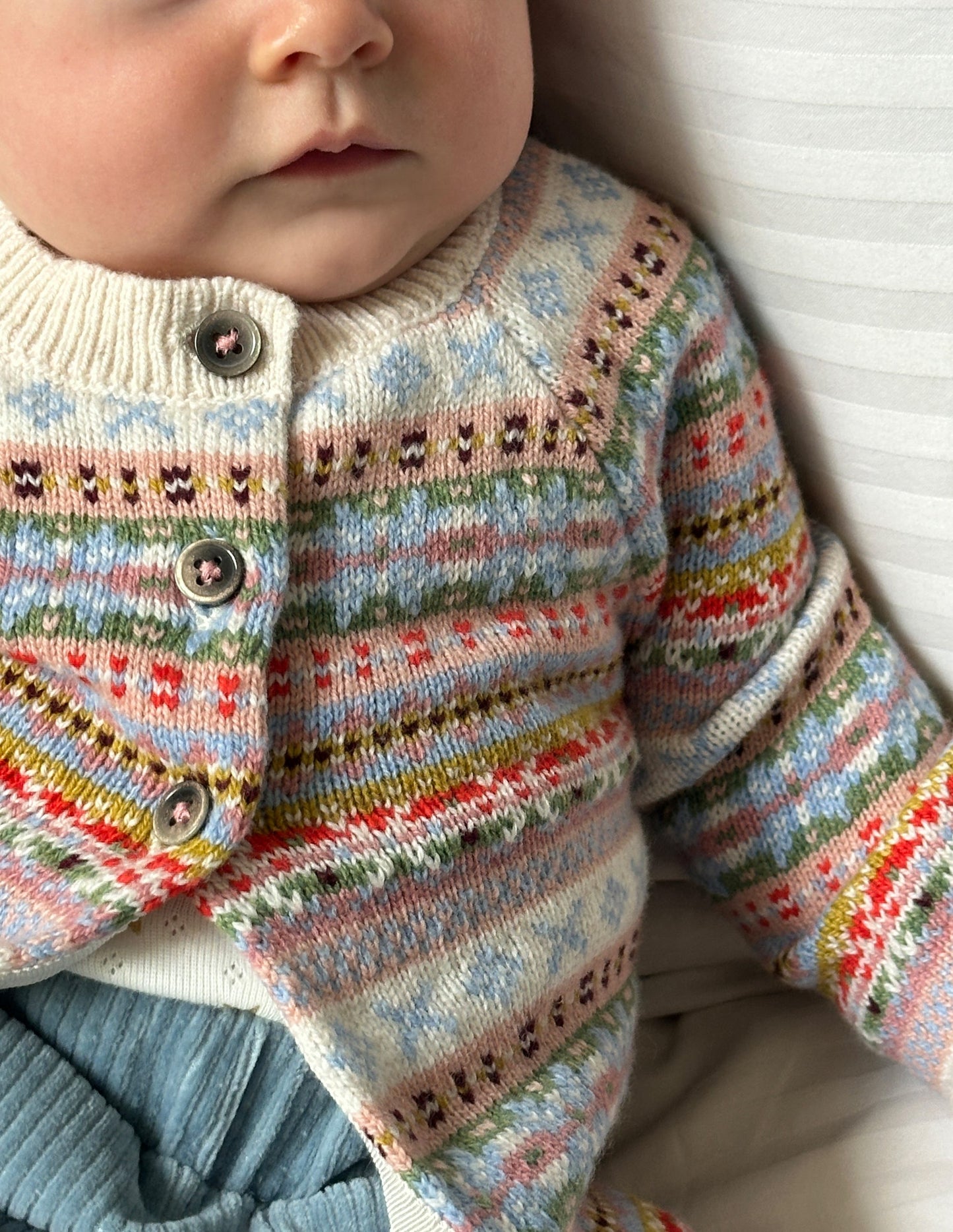Fair-Isle-Strickjacke-Sanftes Bunt