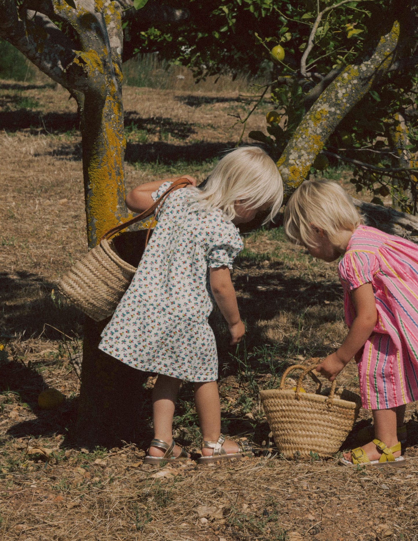 Doppeltuch-Kleid-Sanftes Naturweiß Blümchen