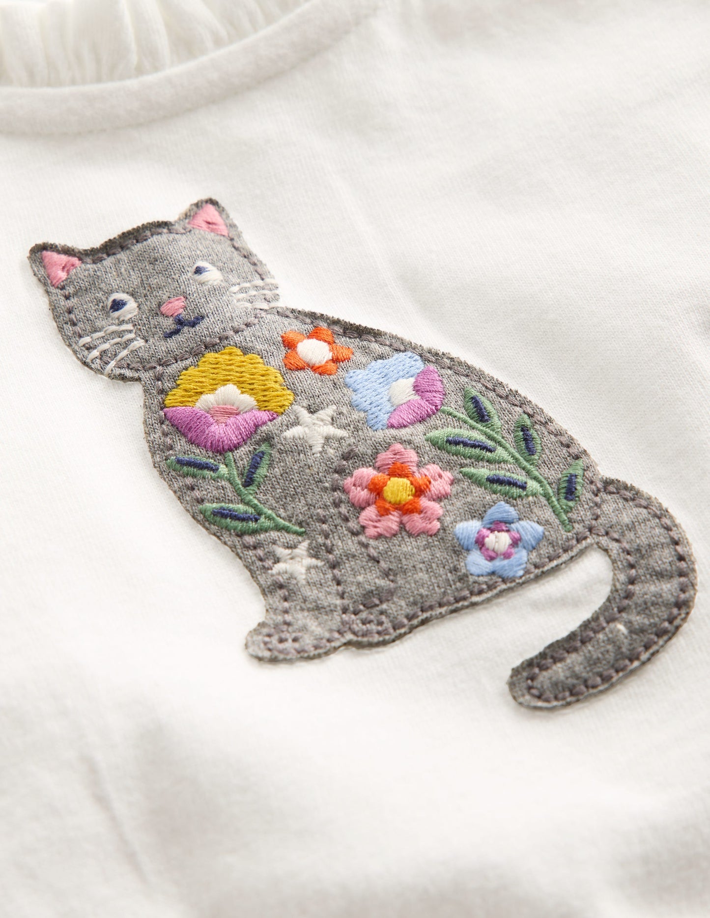 T-Shirt mit Applikation-Sanftes Naturweiß Katze