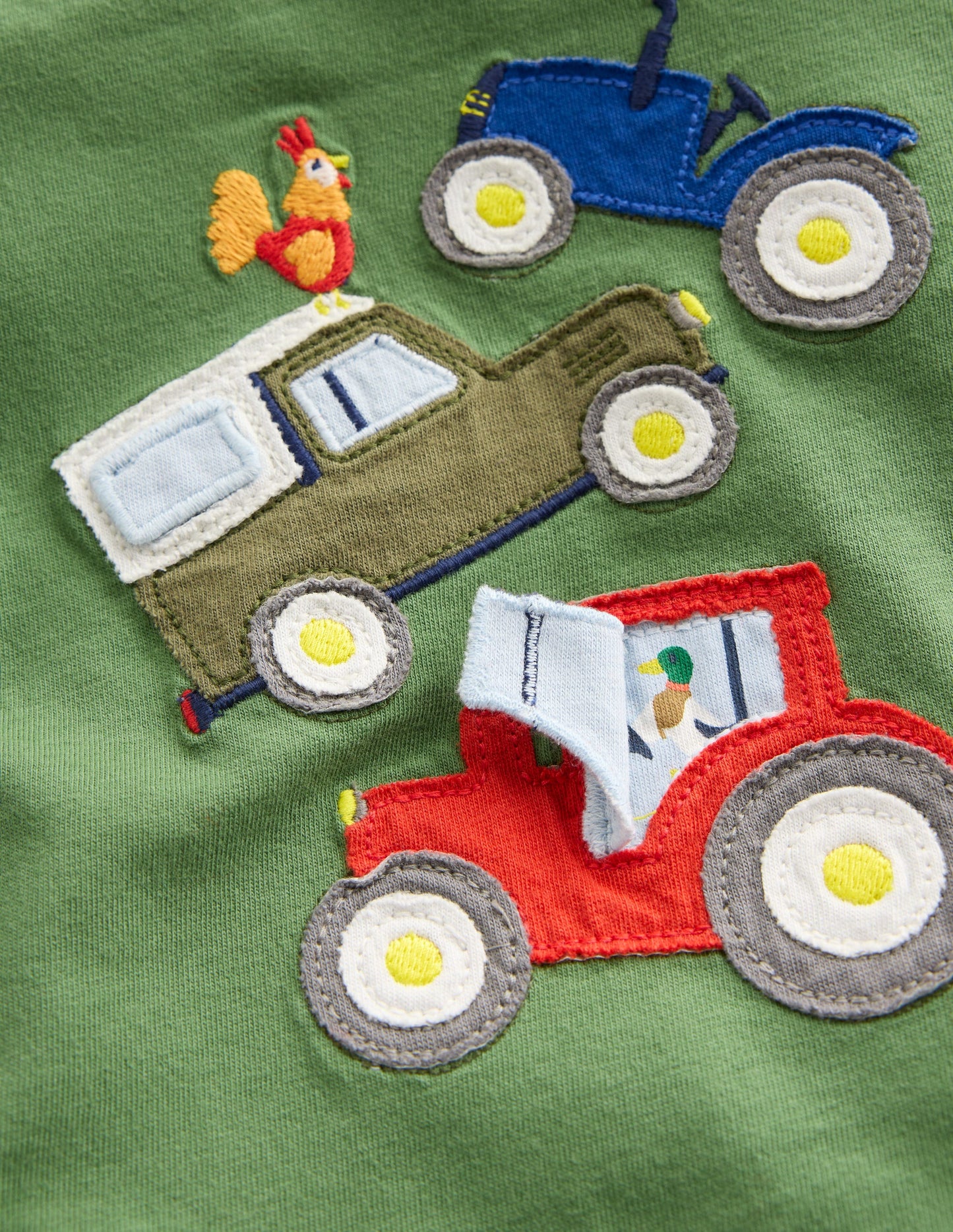 Langärmliges T-Shirt mit Applikation-Grün Aufklappdetail Fahrzeuge