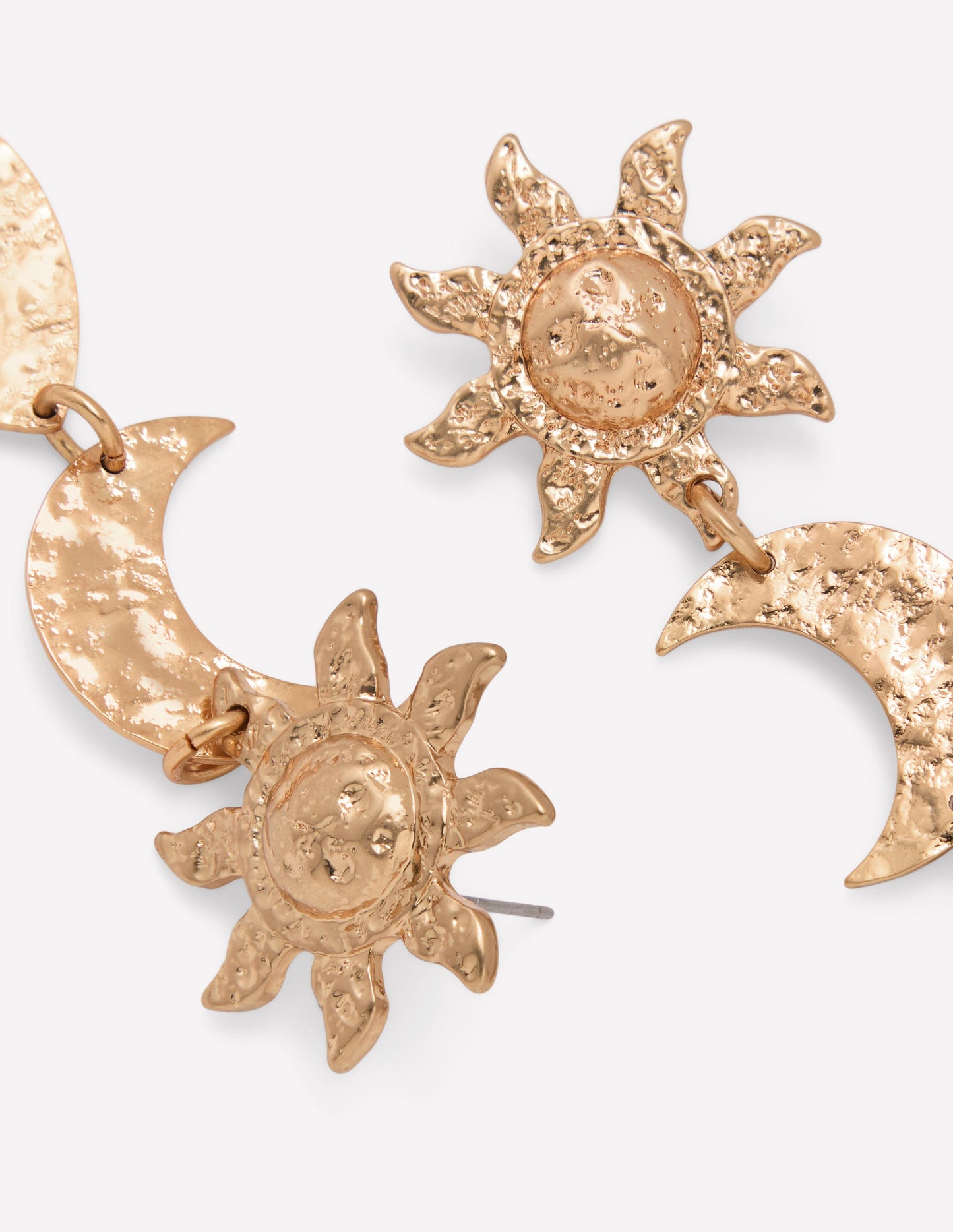 Ohrringe mit gehämmerten Motiven-Gold