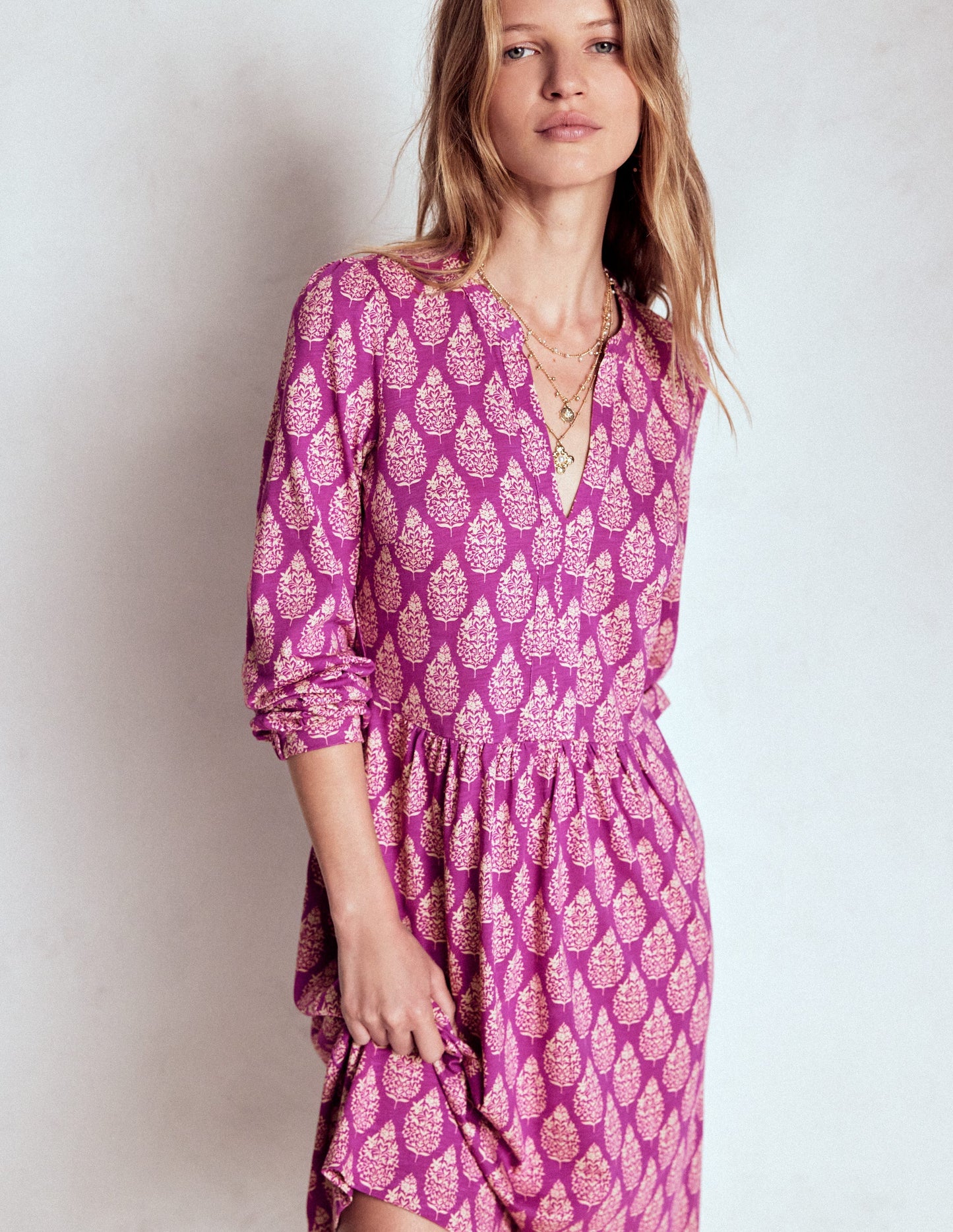 Robe décontractée Naomi en jersey-Violet, bouquet de fleurs sauvages