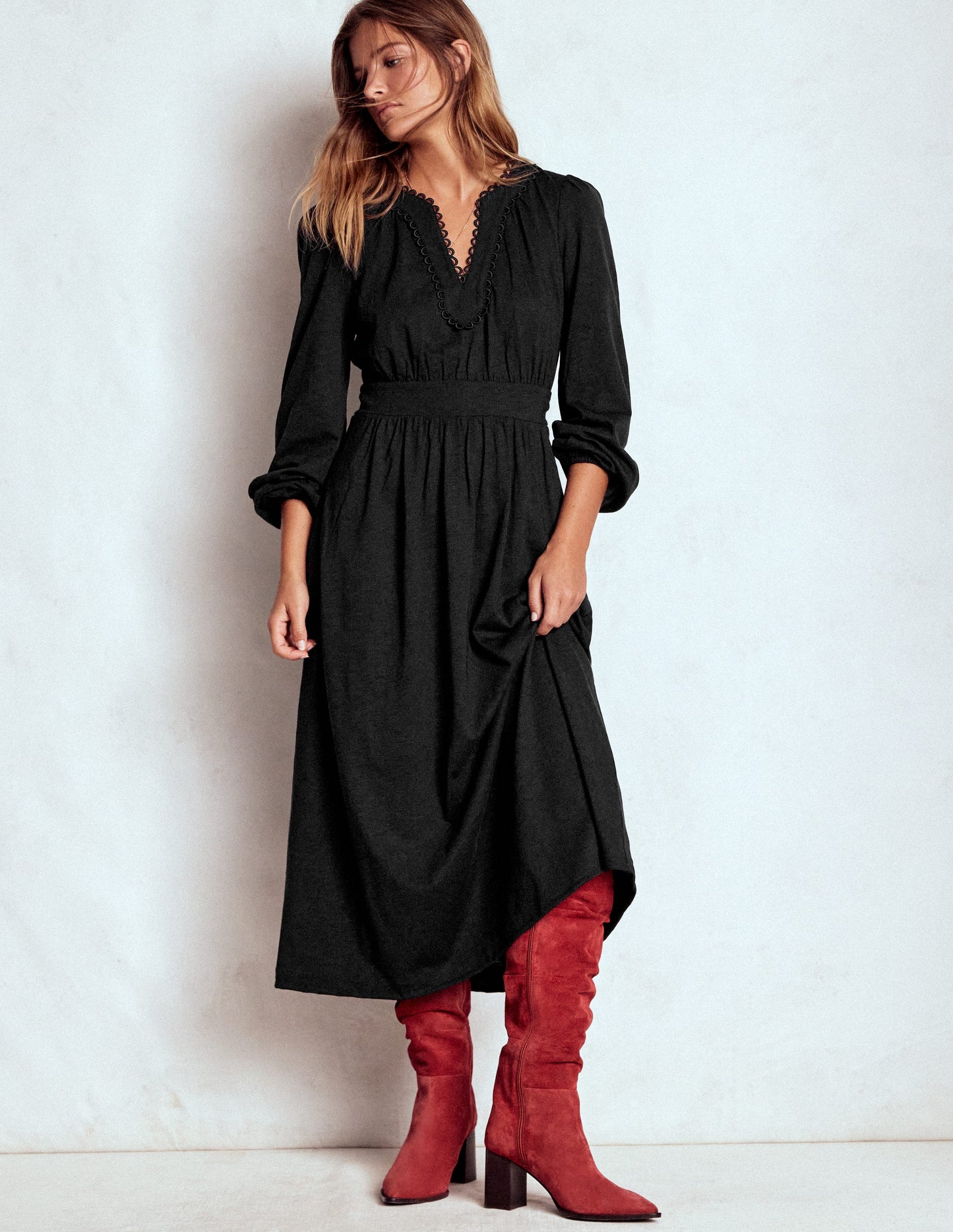 Robe midi Maddie à détails en picot-Noir