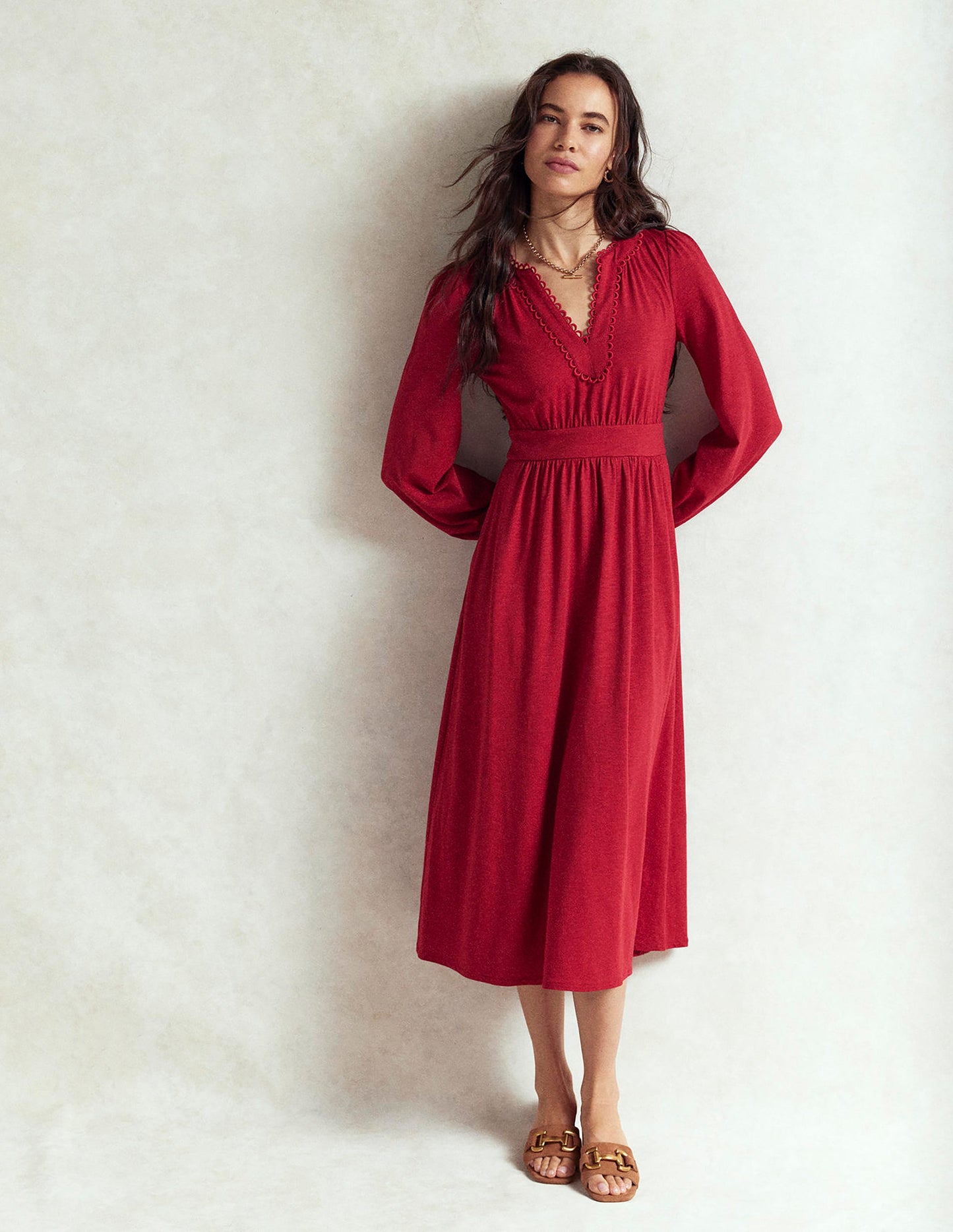 Robe midi Maddie à détails en picot-Rouge carmin