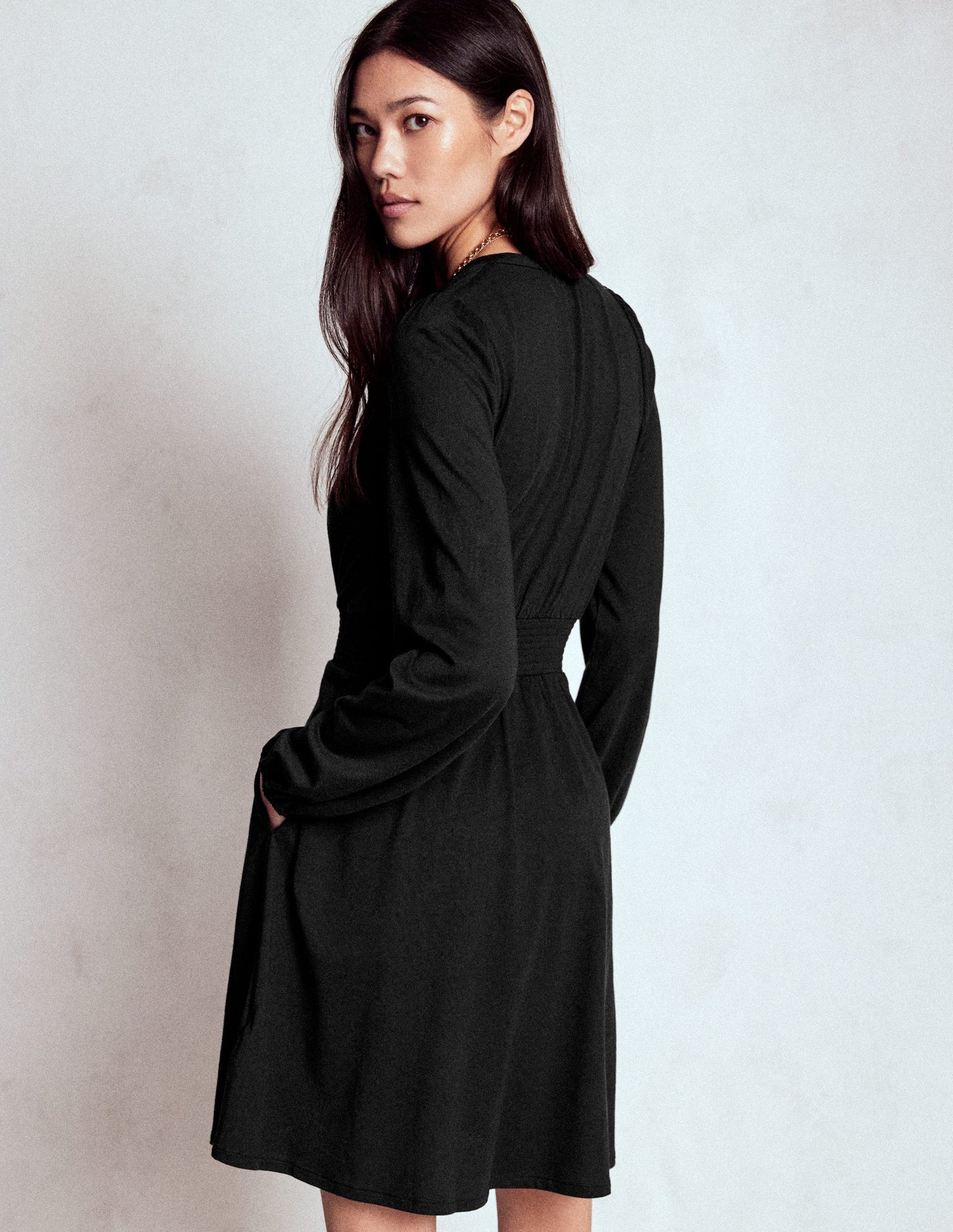 Sarah Kurzes Jerseykleid-Schwarz
