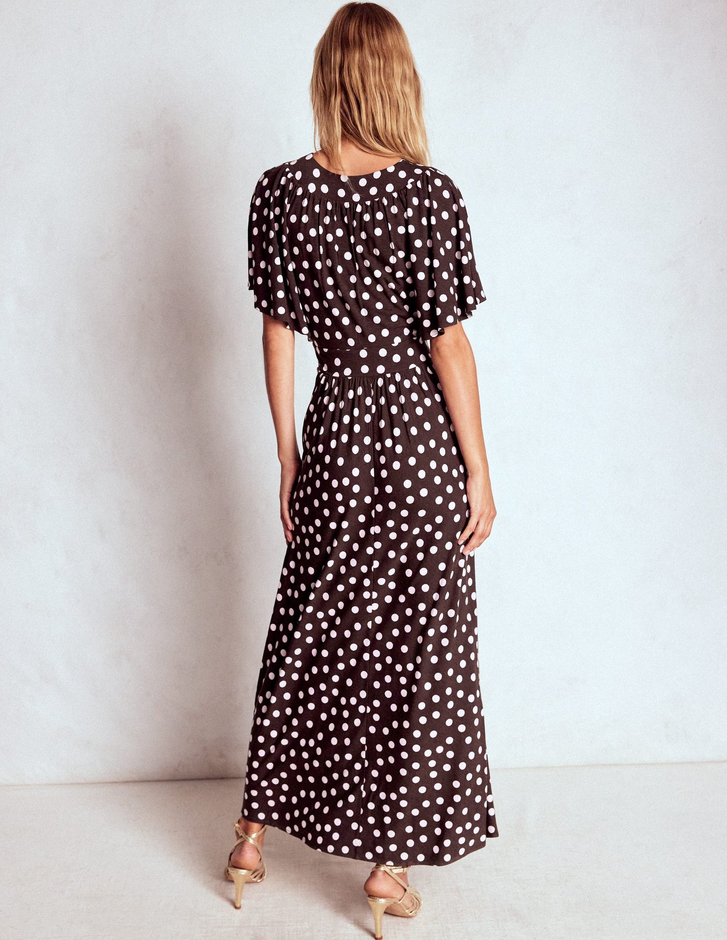 Maxikleid mit Passe-Braune Punkte