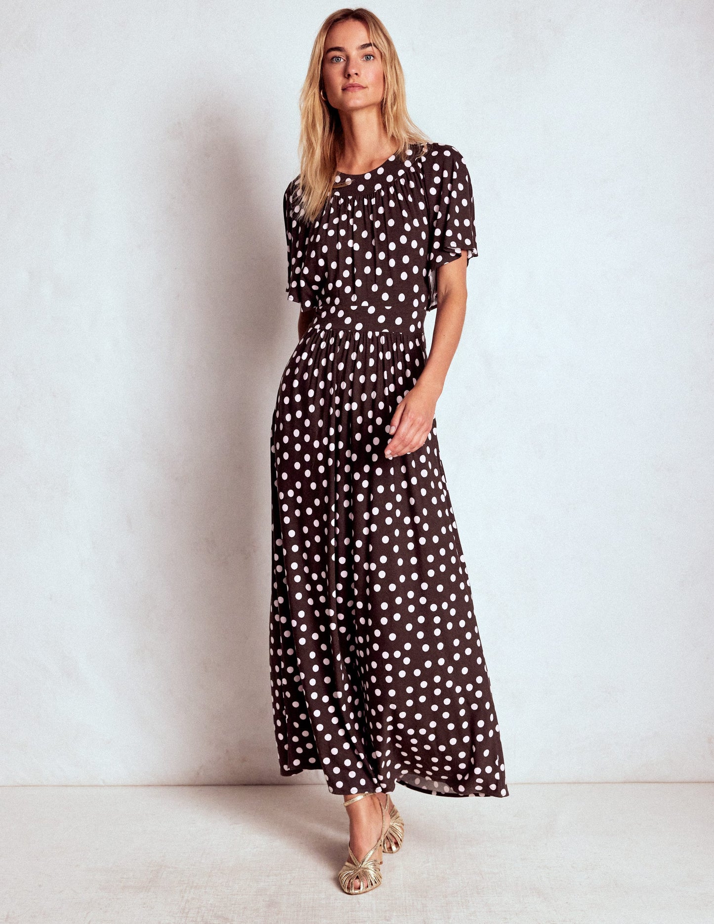 Maxikleid mit Passe-Braune Punkte