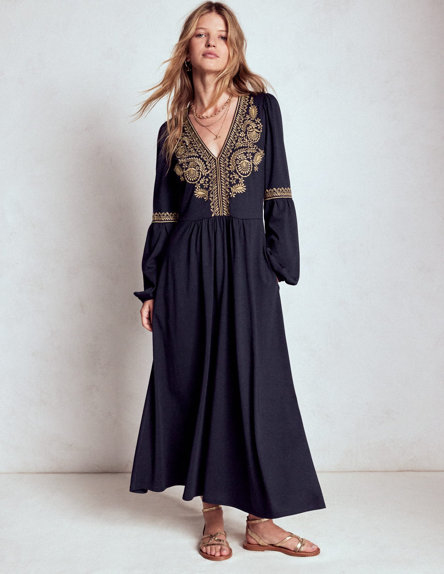 Blouson-Midikleid mit V-Ausschnitt-Marineblau