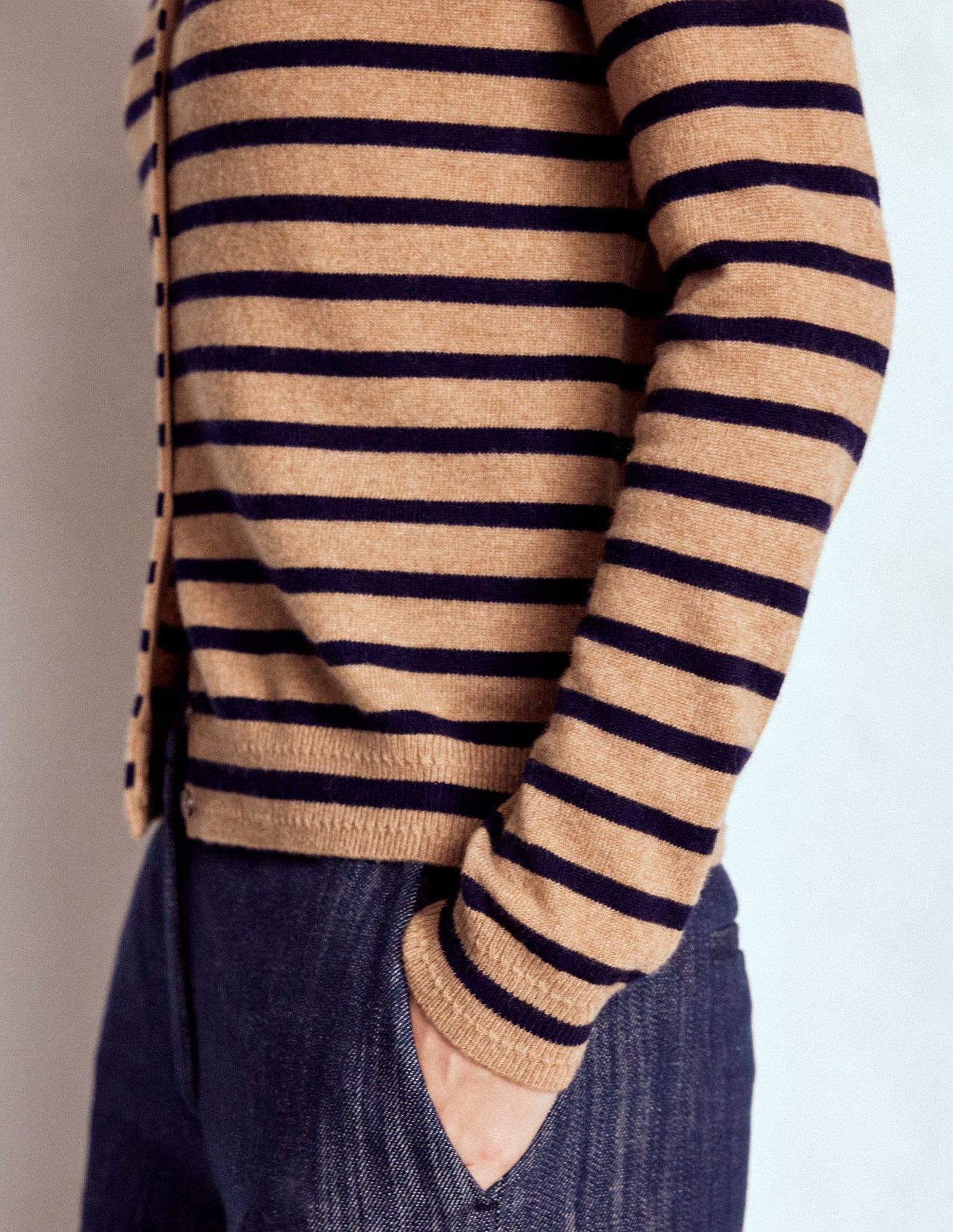 Cardigan Eva en cachemire-Rayé camel chiné/bleu marine