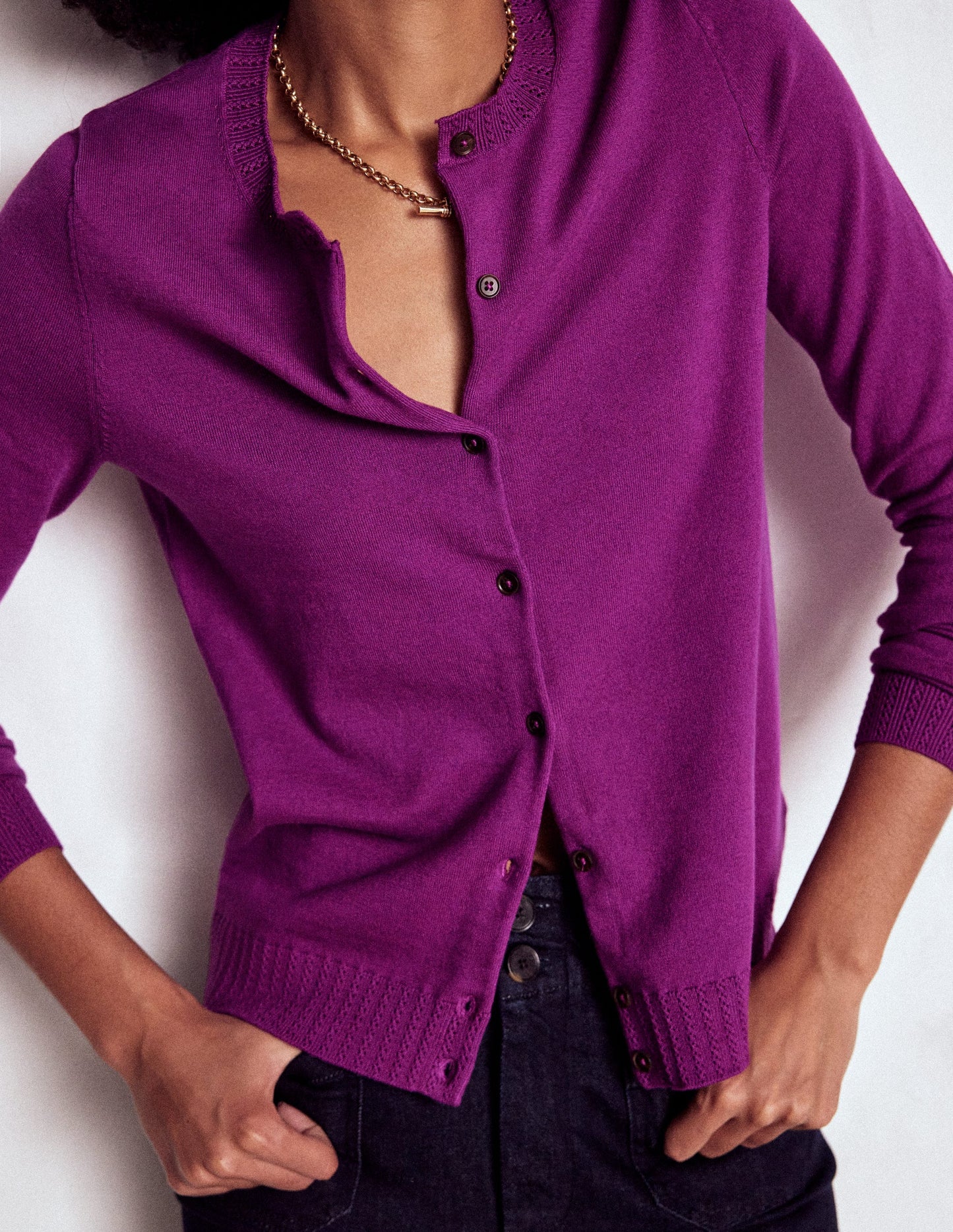 Emilia Baumwollstrickjacke mit Rundhalsausschnitt-Königliches Lila