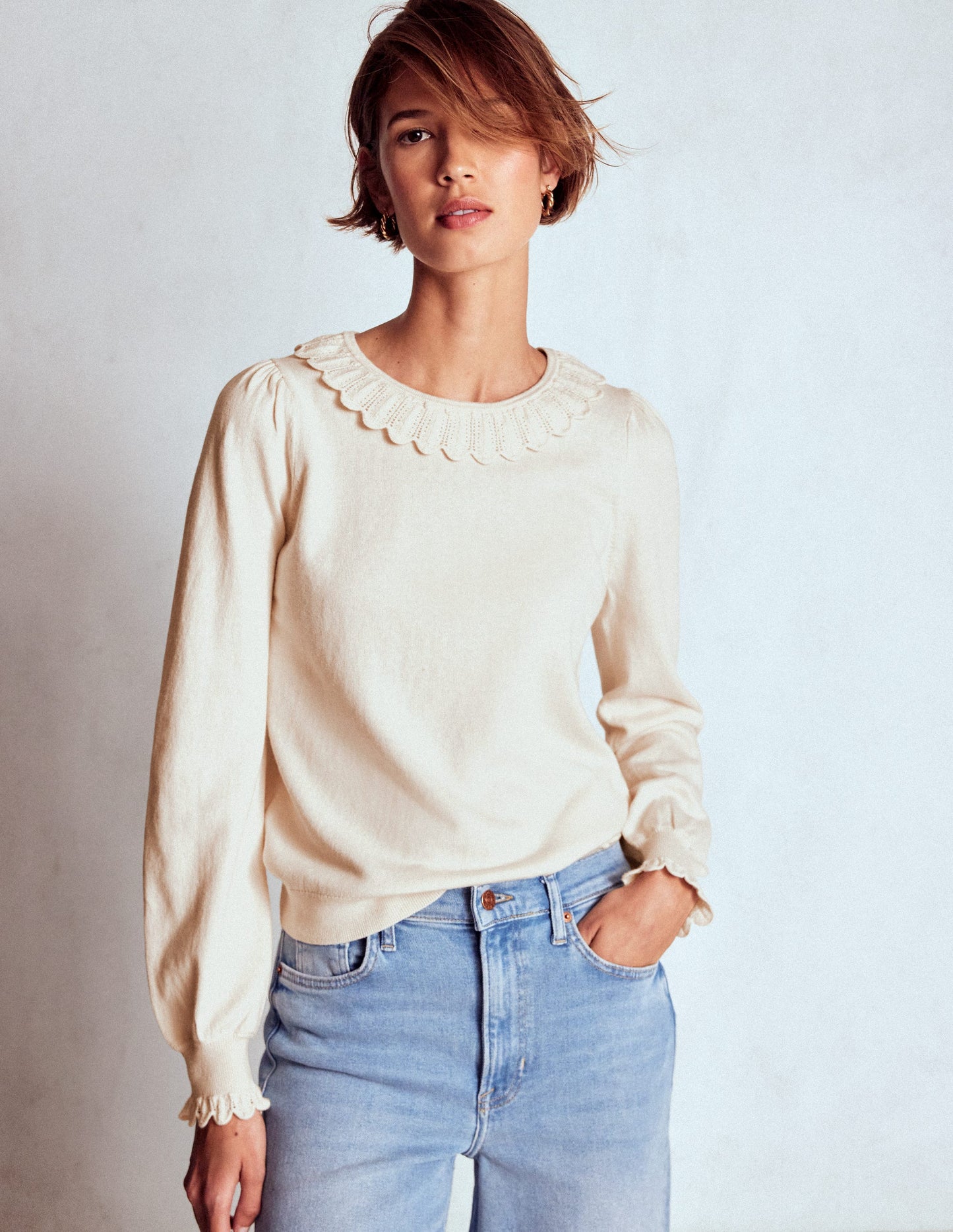 Melina Baumwollpullover mit Rüschen-Warmes Naturweiß